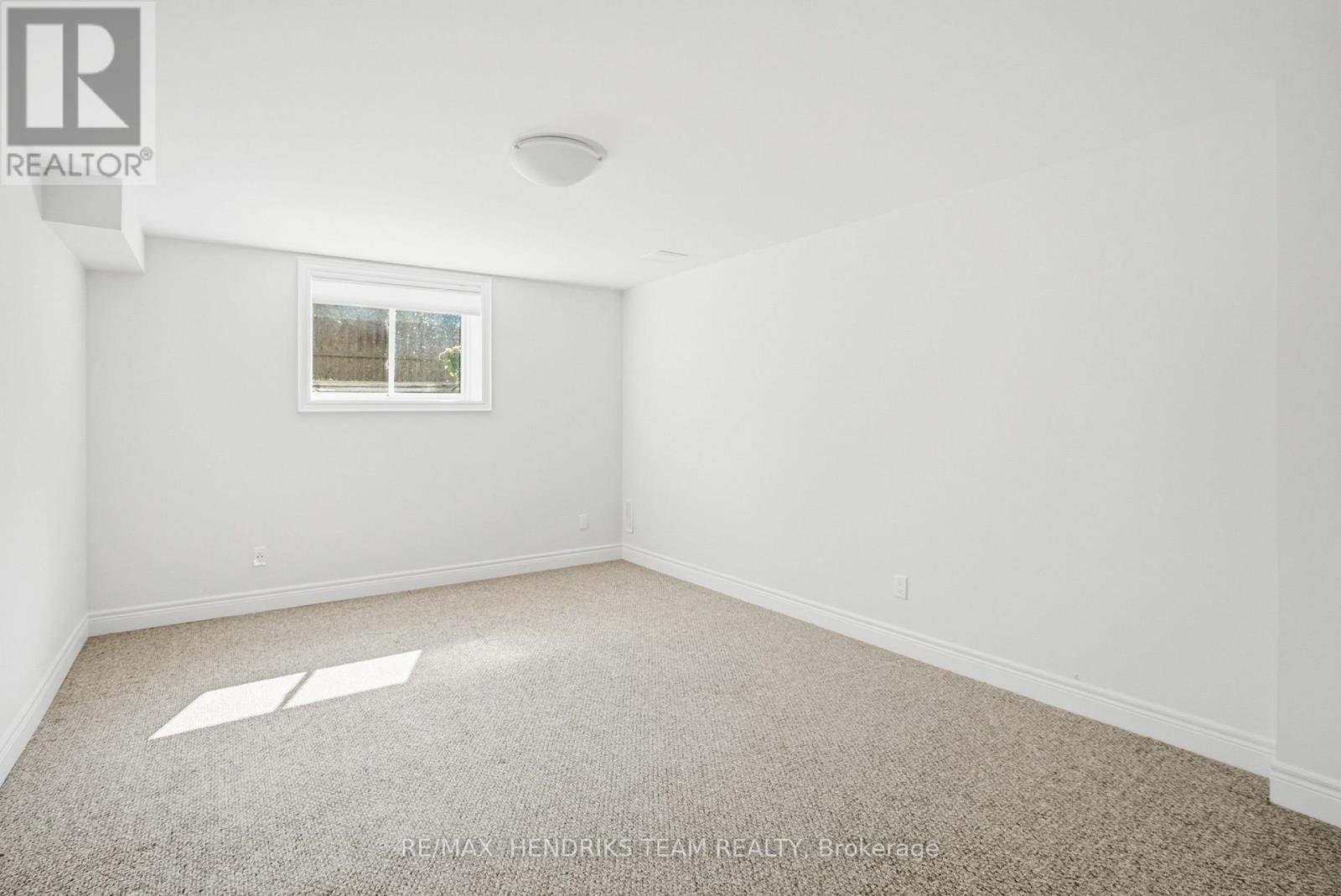 13 Turbinia Court, Grimsby, Ontario  L3M 0H8 - Photo 28 - X13744896