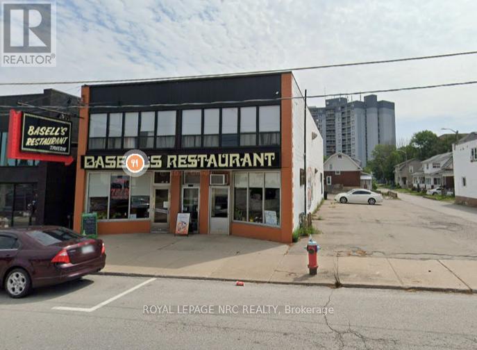 4880 Victoria Avenue, Niagara Falls, Ontario  L2E 4C5 - Photo 1 - X13745248