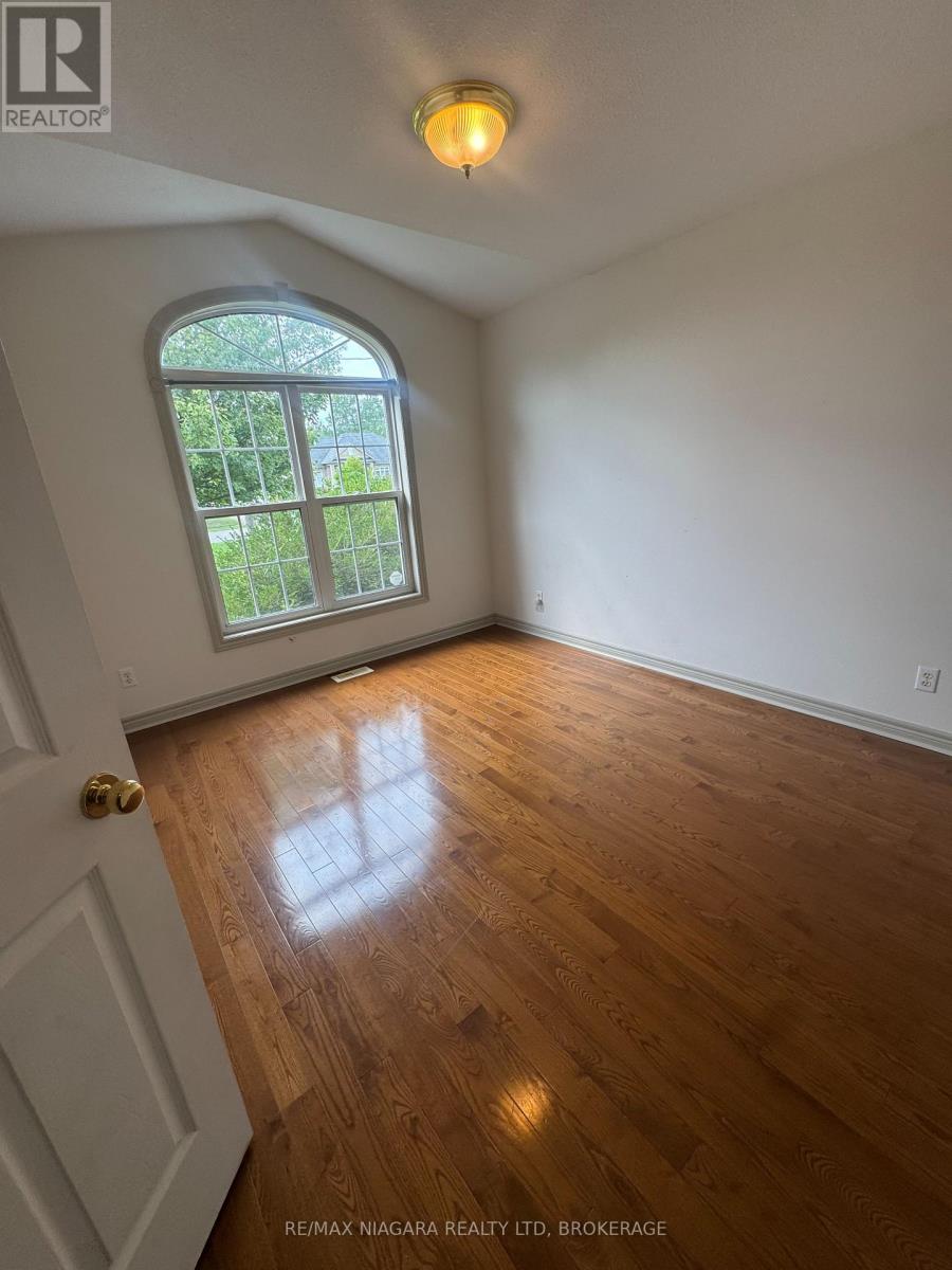 72 Ridge Road S, Fort Erie, Ontario  L0S 1B0 - Photo 9 - X13745666