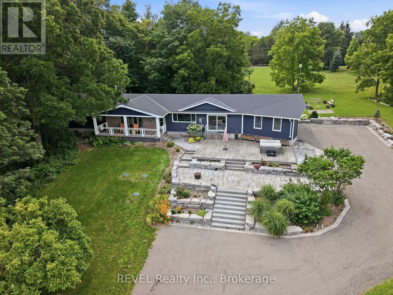4030 Mountainview Road, Lincoln, Ontario  L3J 2C8 - Photo 2 - X13745904