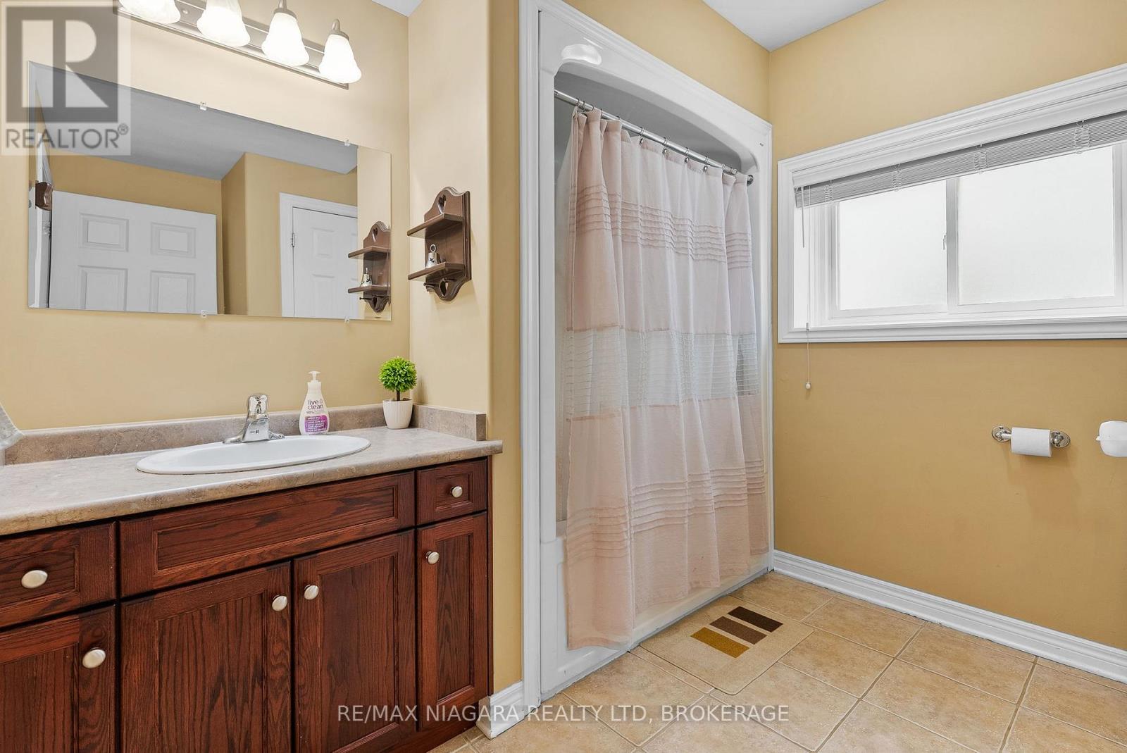 230 Wellbrook Avenue, Welland, Ontario  L3C 7M9 - Photo 20 - X13746156