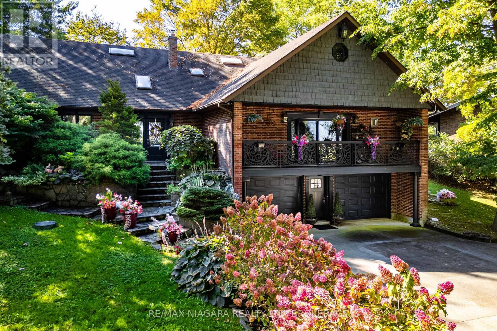735 Lakeshore Road E, Port Colborne, Ontario  L3K 5V3 - Photo 1 - X13746508