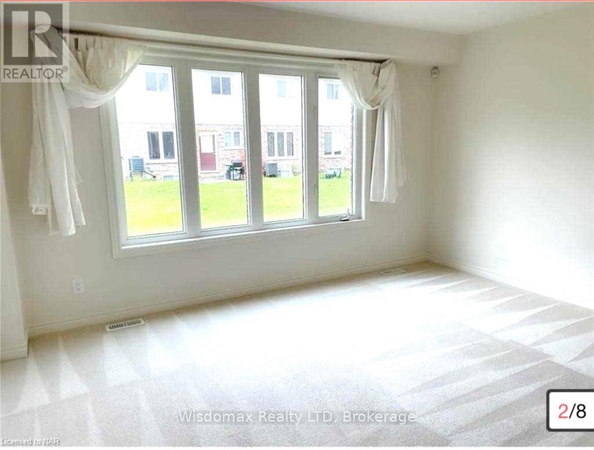 16 Elderberry Road, Thorold, Ontario  L2V 5G6 - Photo 7 - X13747450