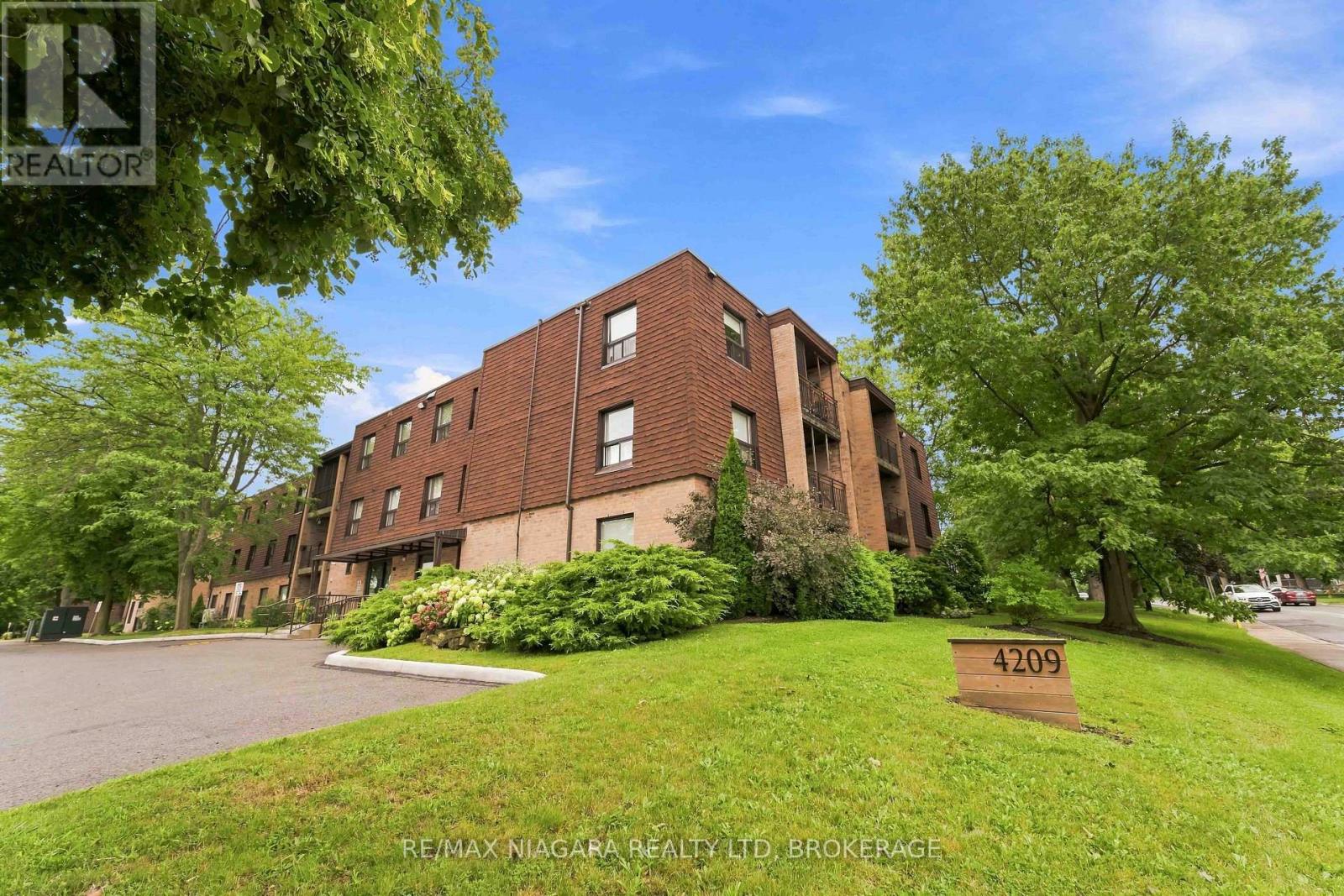 313 - 4209 Hixon Street, Lincoln, Ontario  L3J 0K2 - Photo 2 - X13748872