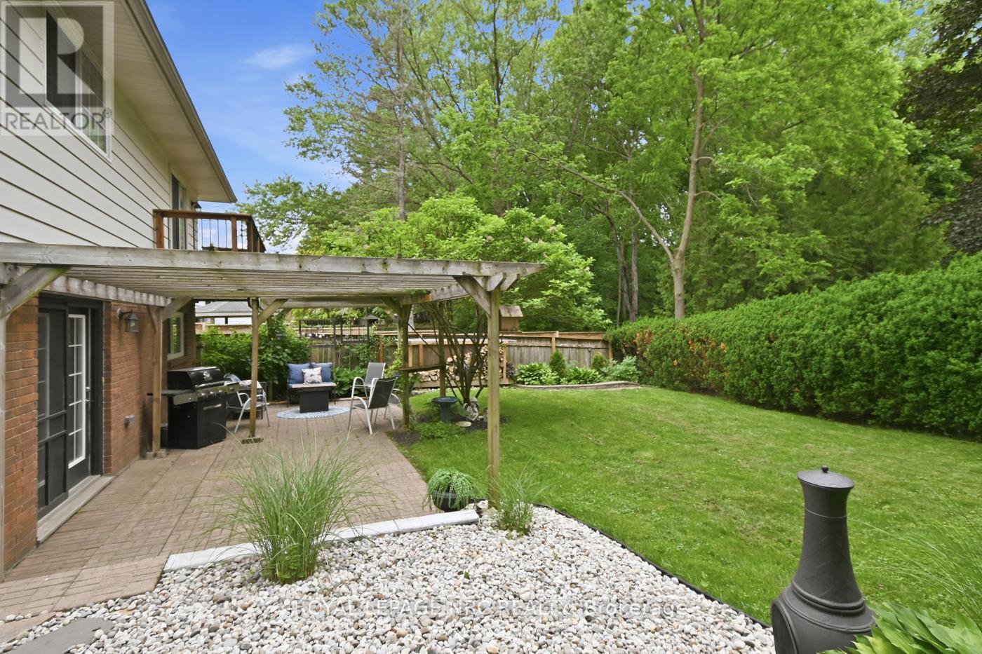 37 Spruceside Crescent, Pelham, Ontario  L3E 0G1 - Photo 31 - X13749364