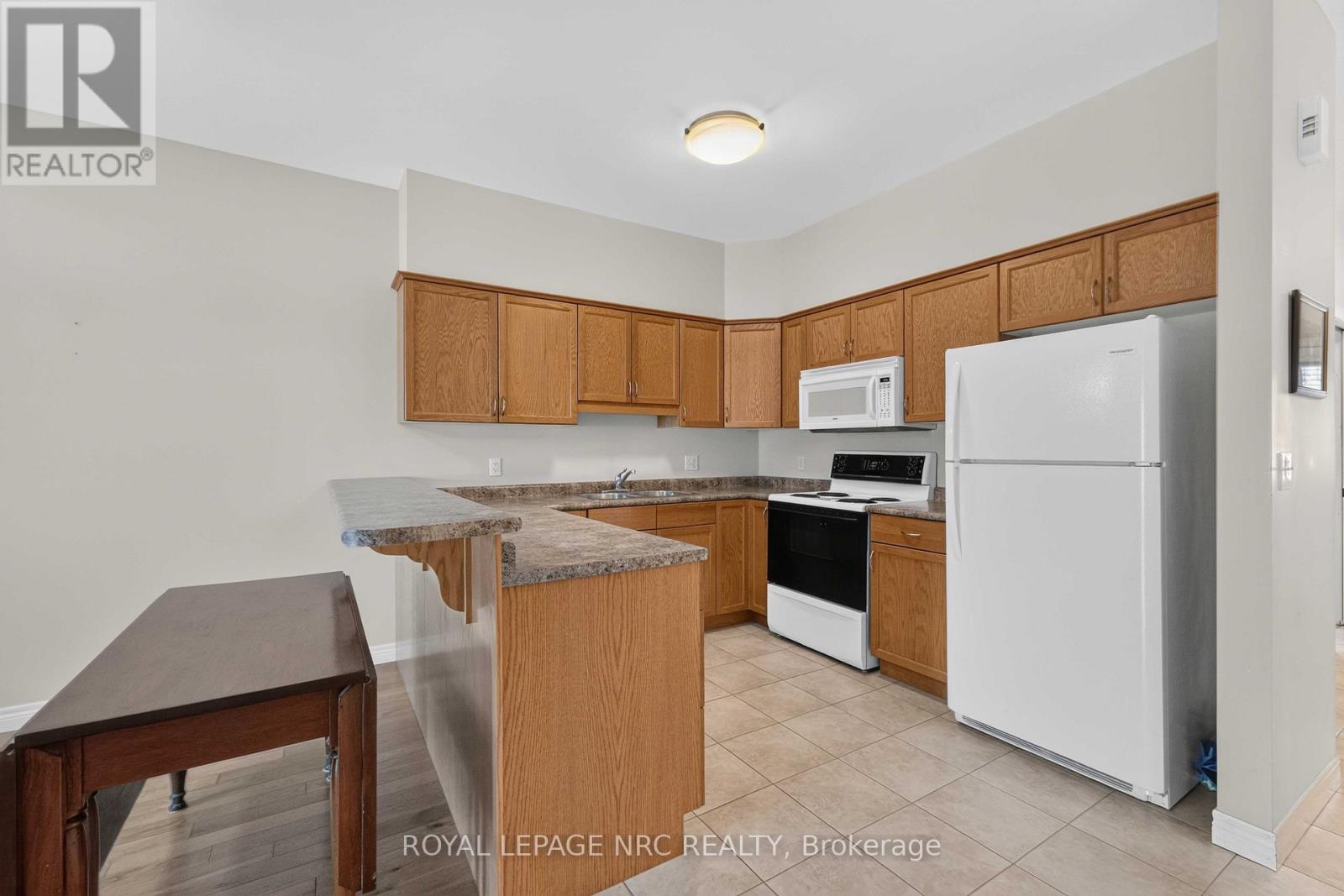 82 Maple Street, Port Colborne, Ontario  L3K 6G7 - Photo 13 - X13749666