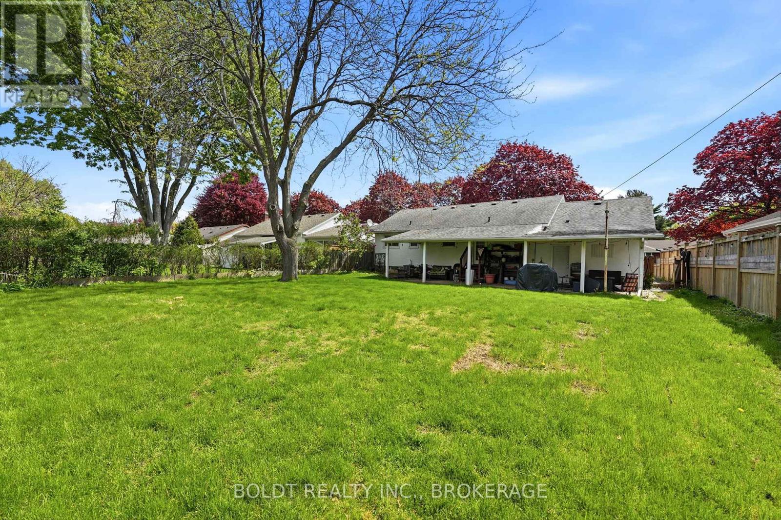23 Woodelm Drive, St. Catharines, Ontario  L2M 4N5 - Photo 25 - X13750640