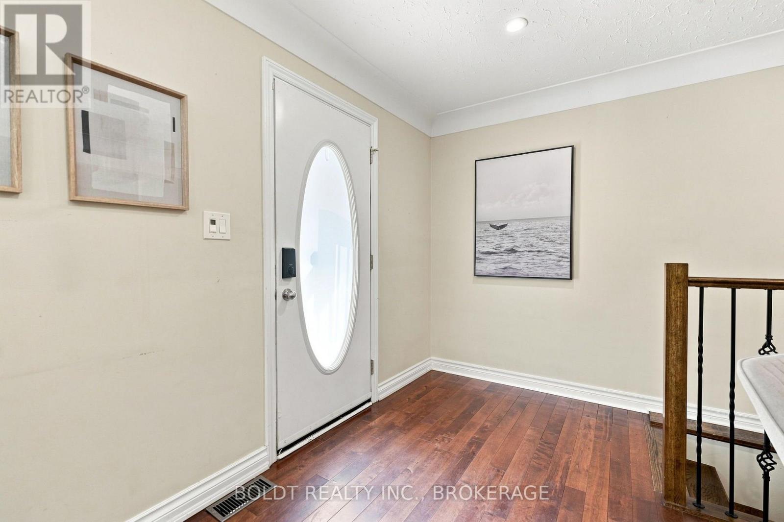 23 Woodelm Drive, St. Catharines, Ontario  L2M 4N5 - Photo 7 - X13750640