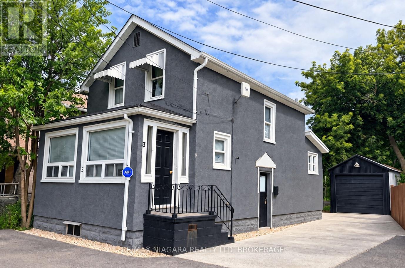 3 Rices Lane, Welland, Ontario  L3B 3L7 - Photo 1 - X13750780