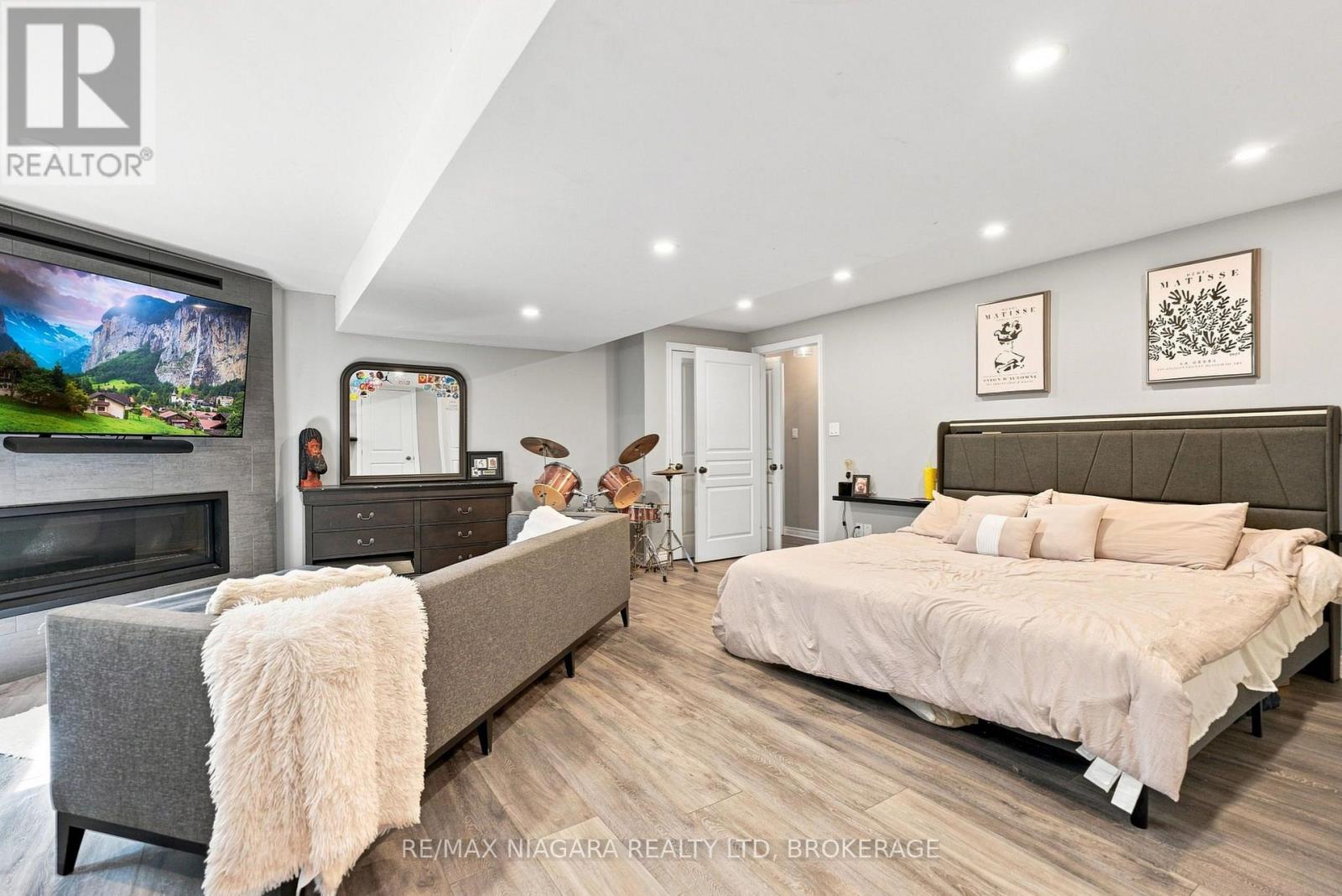 1025 Pelham Road, St. Catharines, Ontario  L2S 4E4 - Photo 23 - X13751412