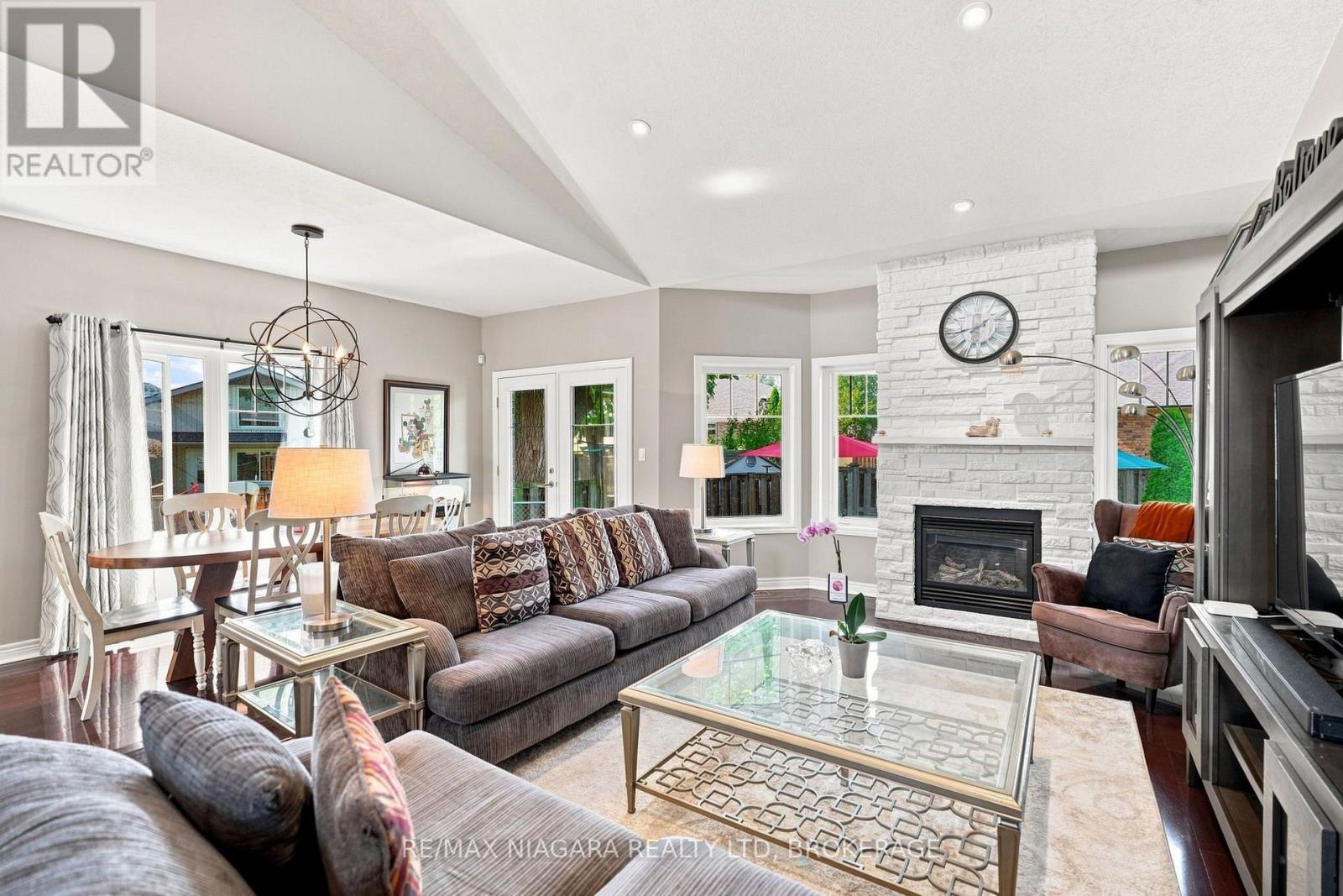 1025 Pelham Road, St. Catharines, Ontario  L2S 4E4 - Photo 8 - X13751412