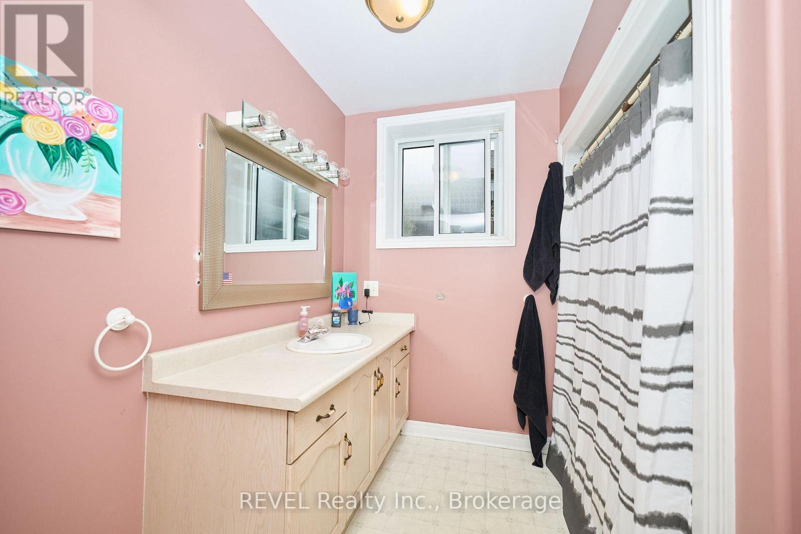 28 Quaker Road, Welland, Ontario  L3C 7K7 - Photo 18 - X13751428