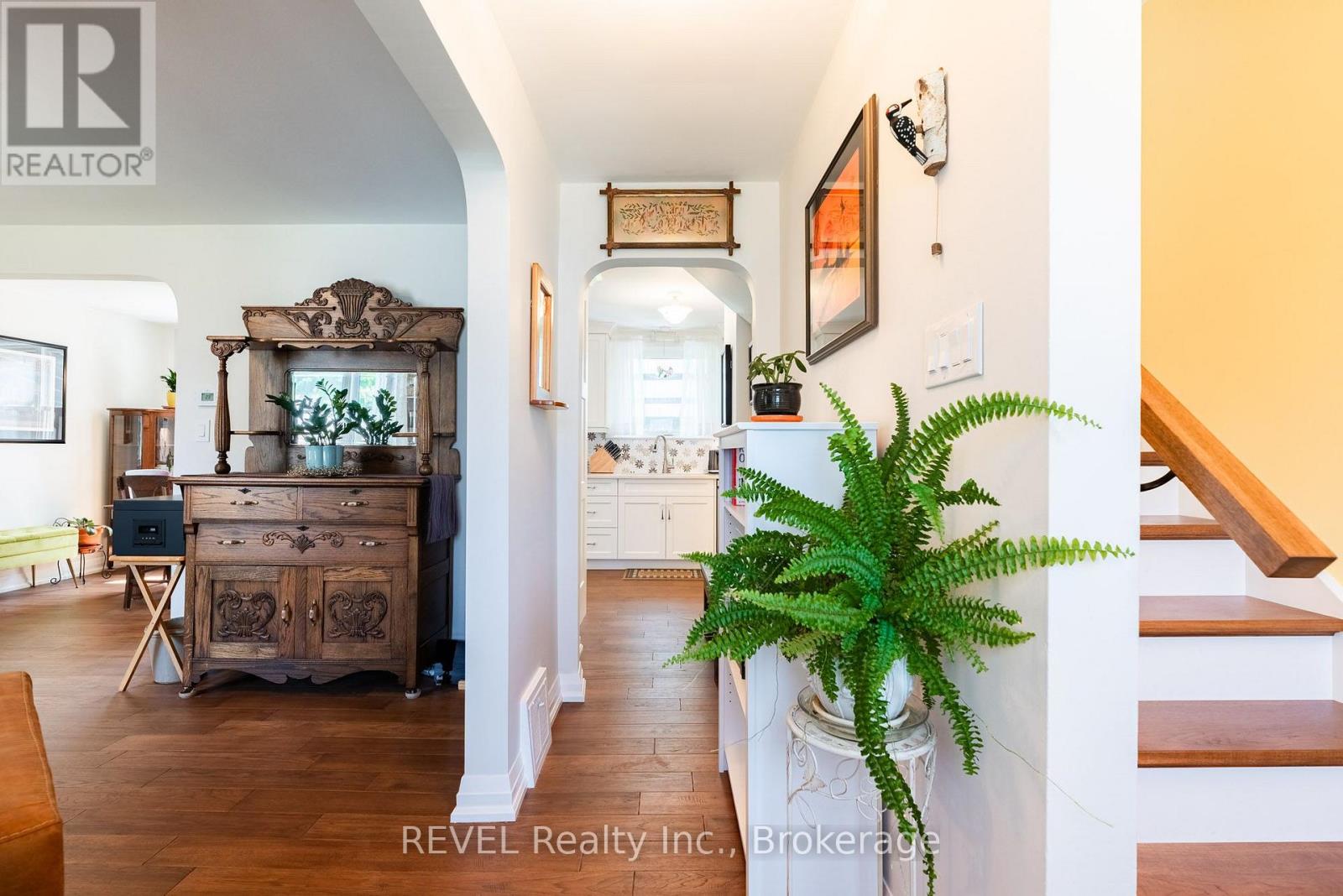 5682 Hanan Avenue, Niagara Falls, Ontario  L2G 4E6 - Photo 6 - X13751474