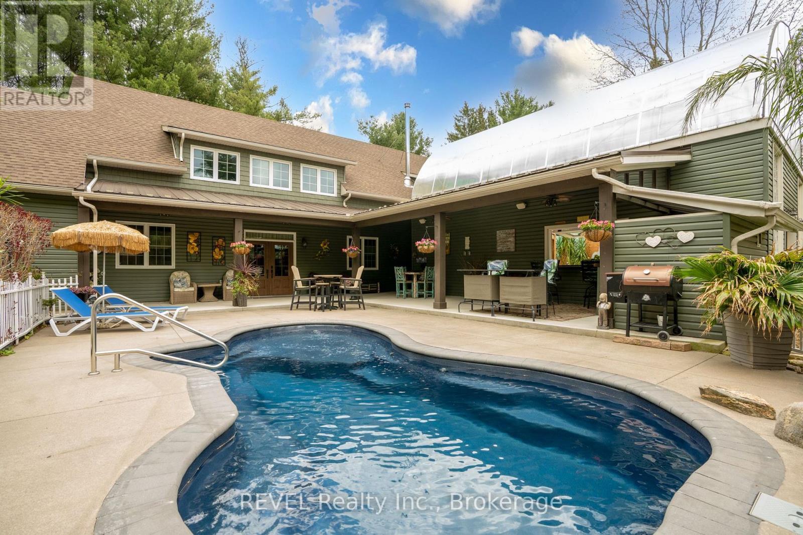 573 Canboro Road, Pelham, Ontario  L0S 1C0 - Photo 1 - X13751488