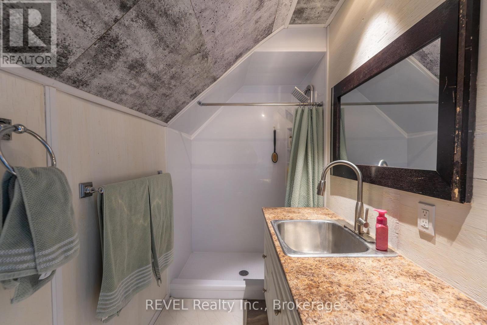 573 Canboro Road, Pelham, Ontario  L0S 1C0 - Photo 46 - X13751488