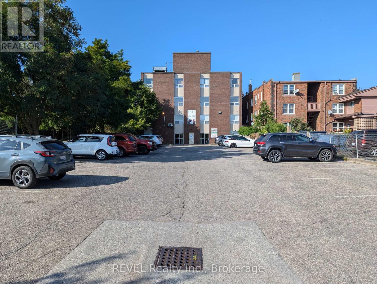 201 - 112 Queenston Street, St. Catharines, Ontario  L2R 2Z4 - Photo 10 - X13751674