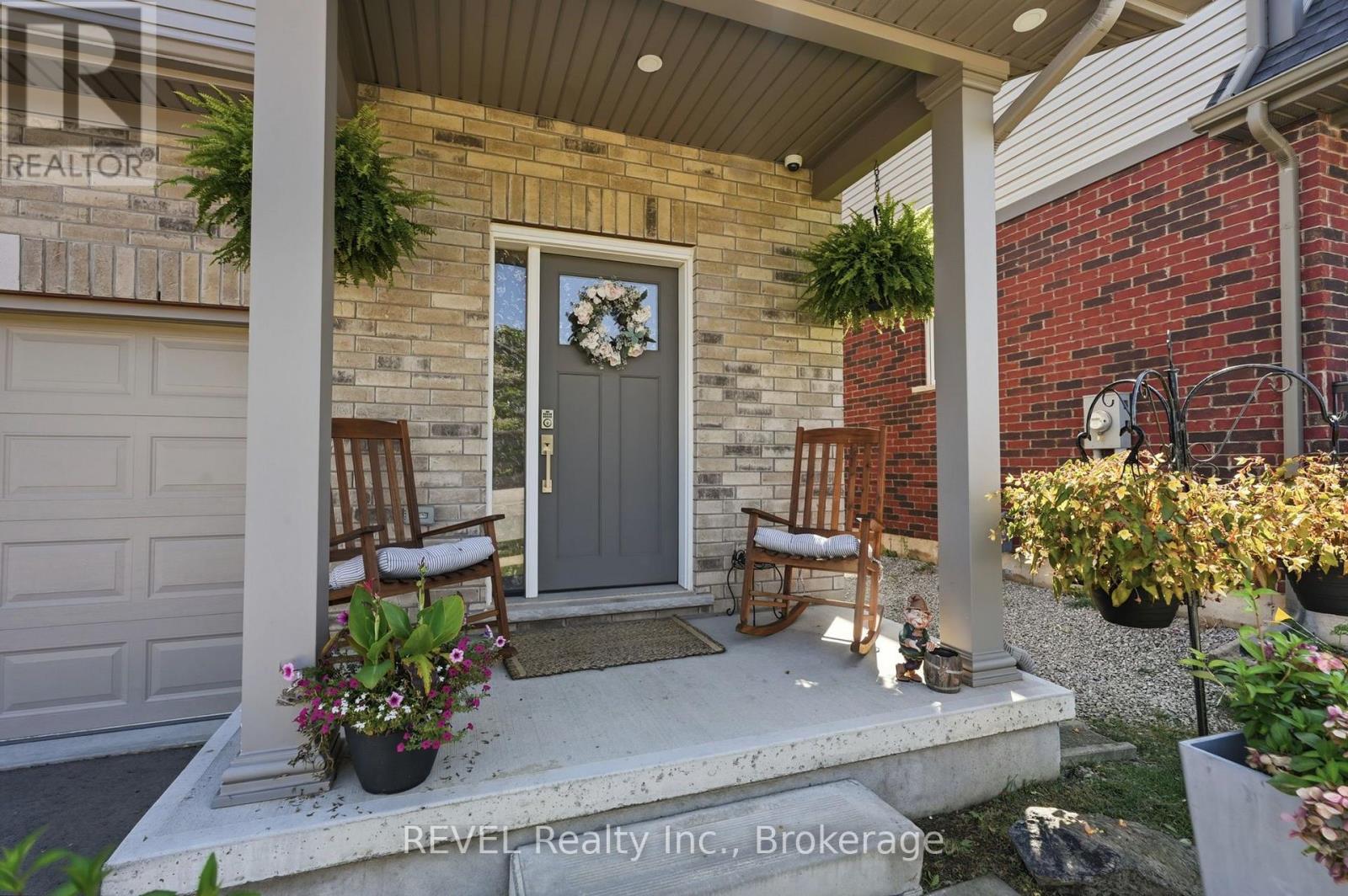 136 Acacia Road, Pelham, Ontario  L0S 1E6 - Photo 2 - X13751878