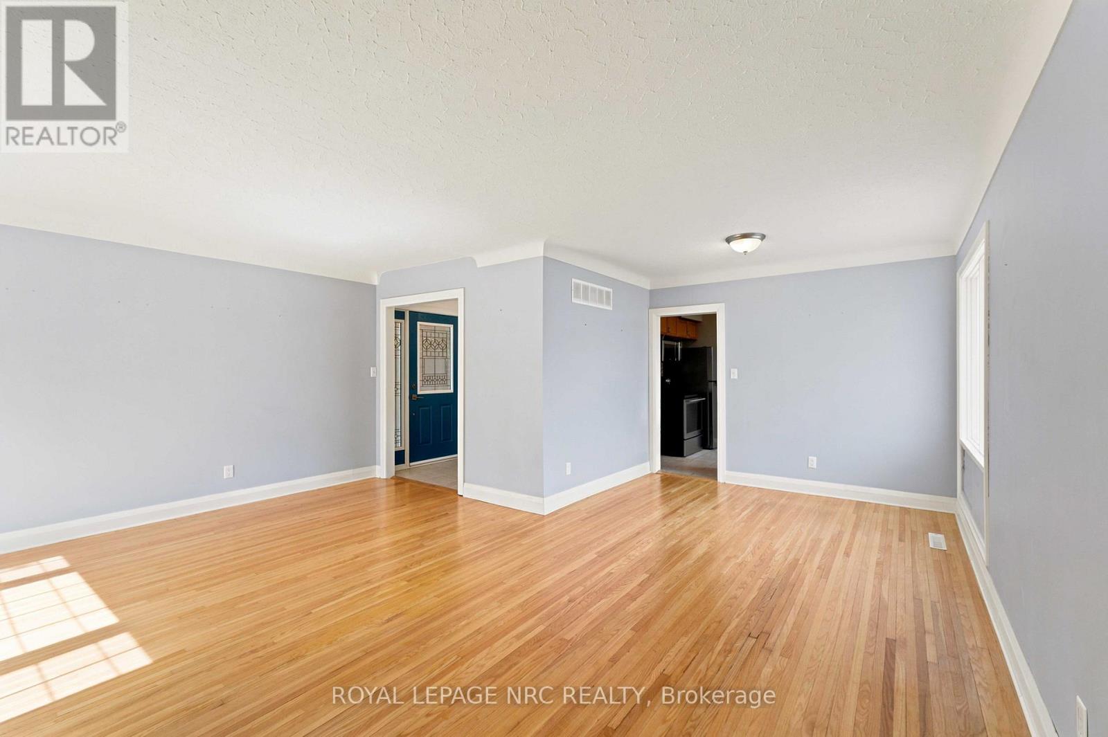 45 Woodcroft Crescent, Welland, Ontario  L3C 2H6 - Photo 7 - X13751918