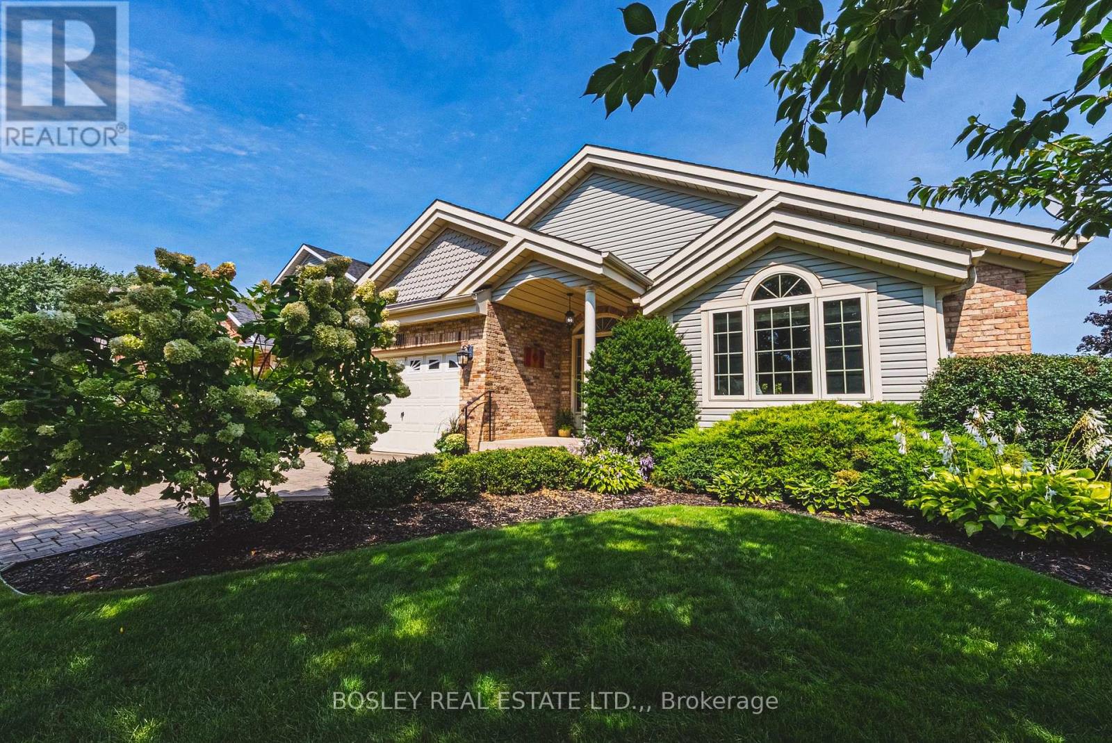 4011 Azalea Crescent, Lincoln, Ontario  L0R 2C0 - Photo 1 - X13752772