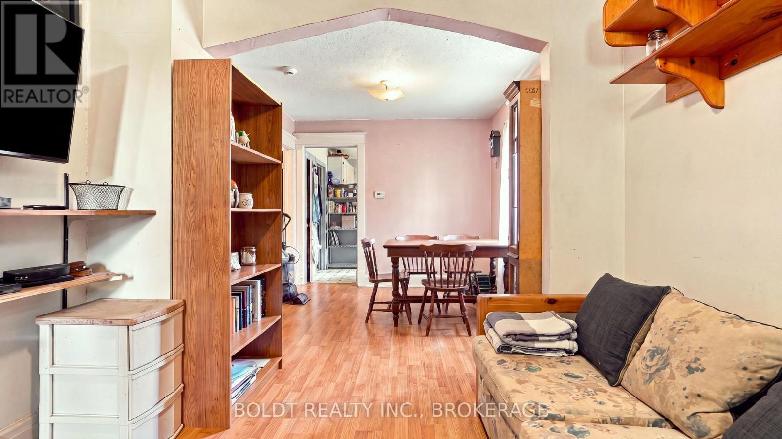 53 Carlton Street, St. Catharines, Ontario  L2R 1P7 - Photo 10 - X13753134