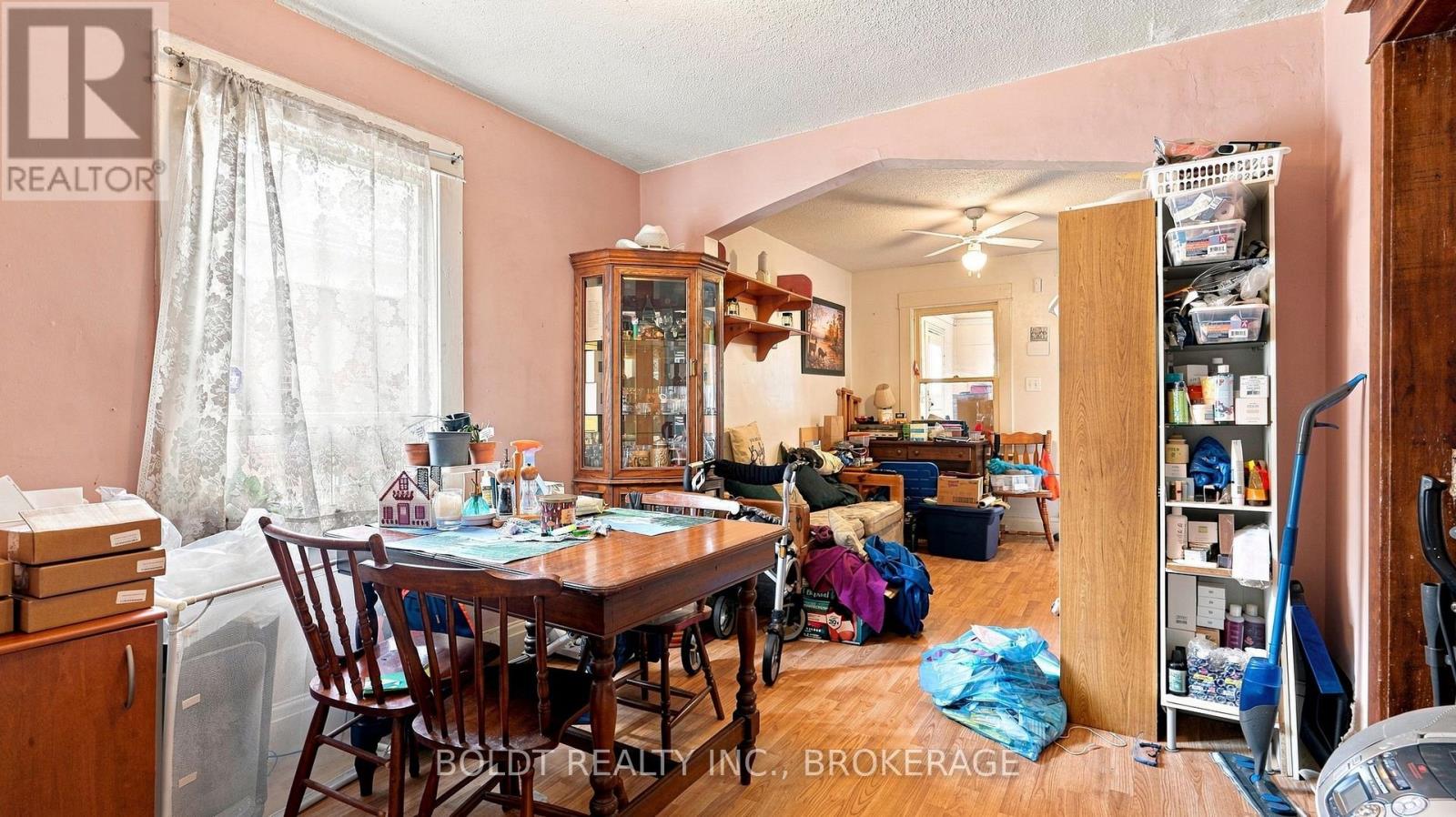 53 Carlton Street, St. Catharines, Ontario  L2R 1P7 - Photo 11 - X13753134