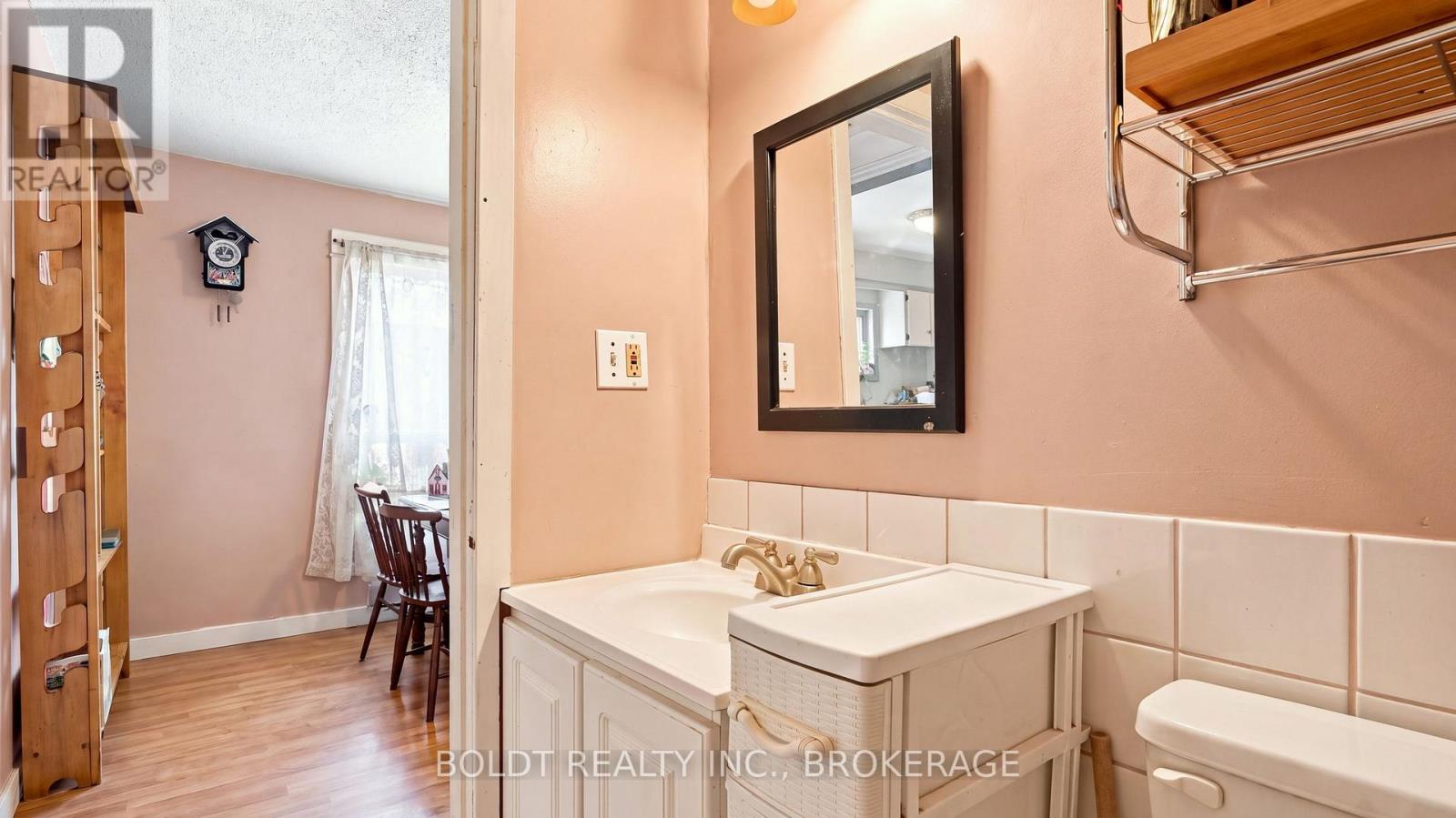 53 Carlton Street, St. Catharines, Ontario  L2R 1P7 - Photo 36 - X13753134
