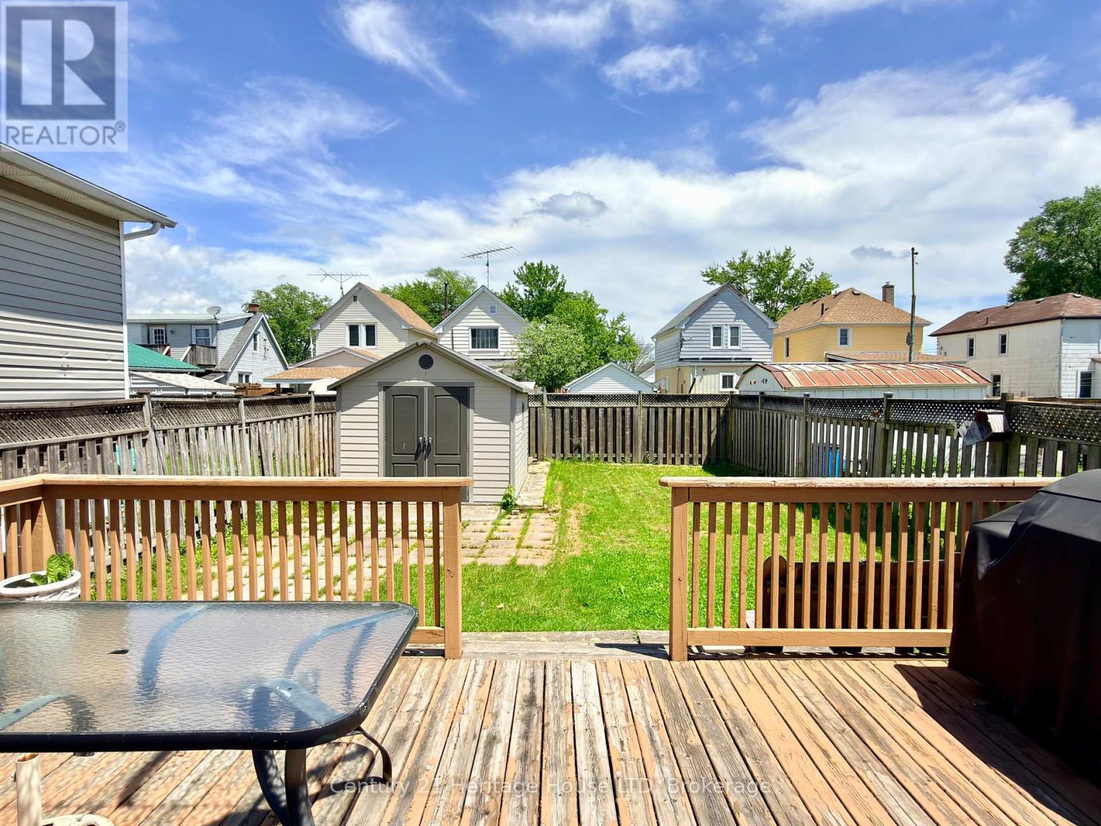 19 Santone Avenue, Welland, Ontario  L3C 2J5 - Photo 2 - X13753368