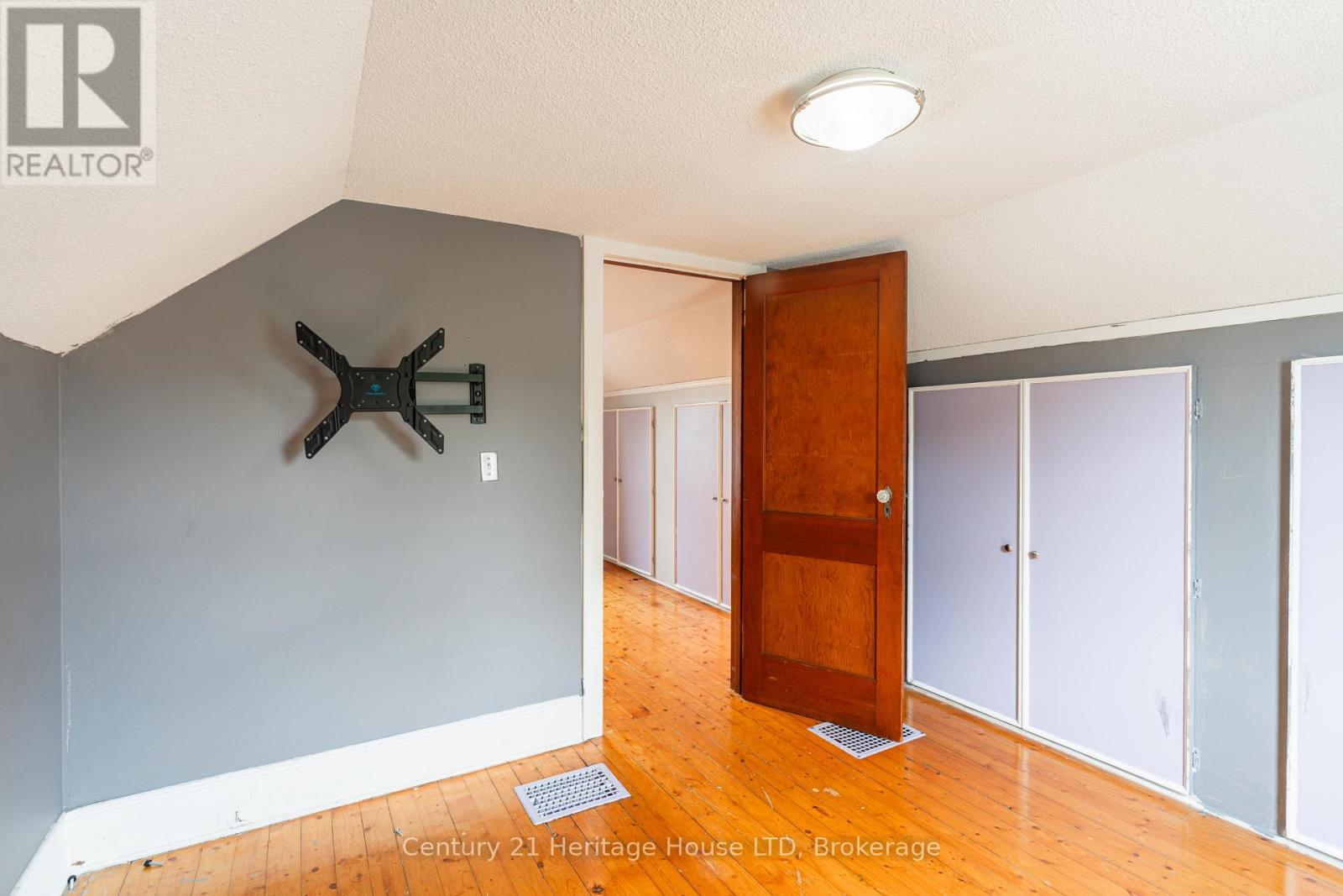 19 Santone Avenue, Welland, Ontario  L3C 2J5 - Photo 22 - X13753368
