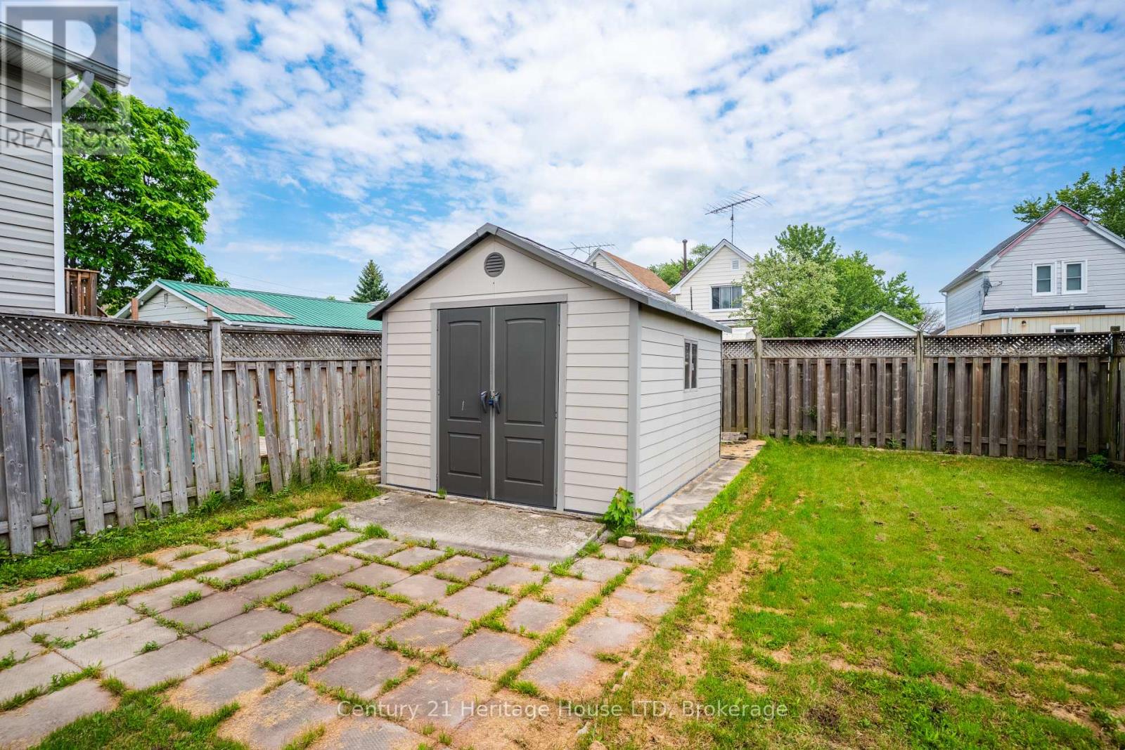 19 Santone Avenue, Welland, Ontario  L3C 2J5 - Photo 4 - X13753368