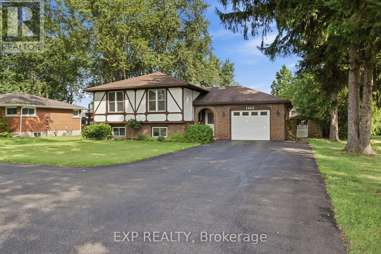 1452 Garrison Road, Fort Erie, Ontario  L2A 1P6 - Photo 1 - X13755624