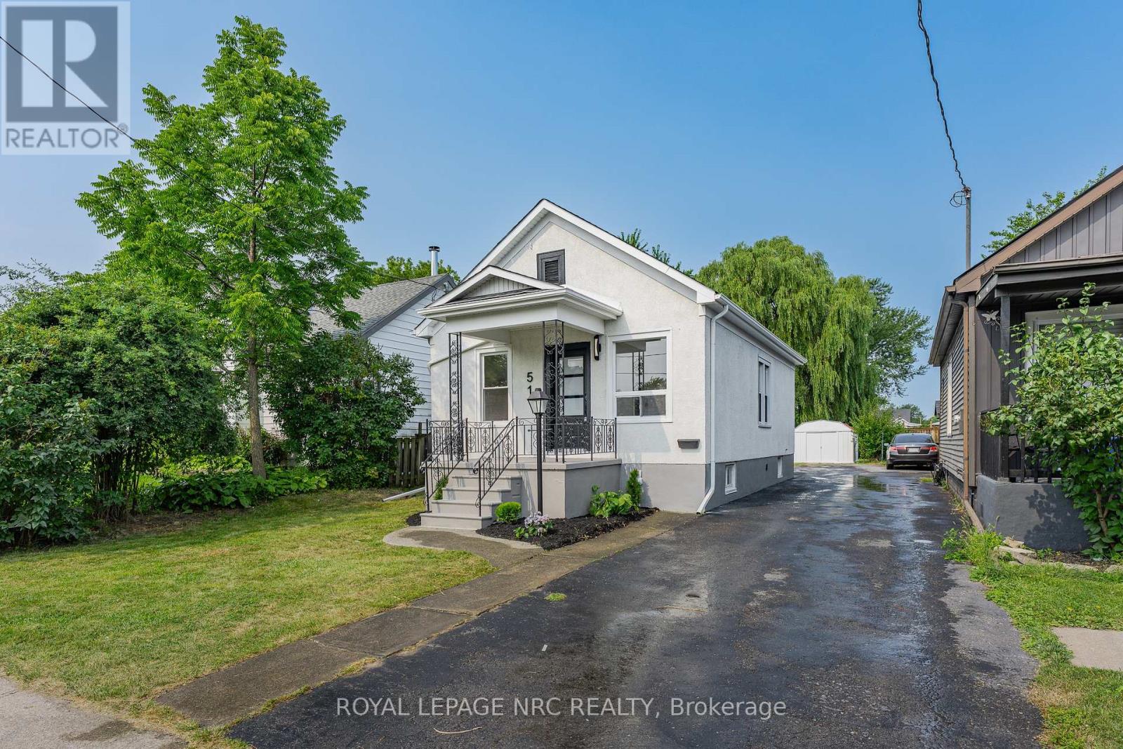 51 Queen Street S, Thorold, Ontario  L2V 3N2 - Photo 1 - X13755842