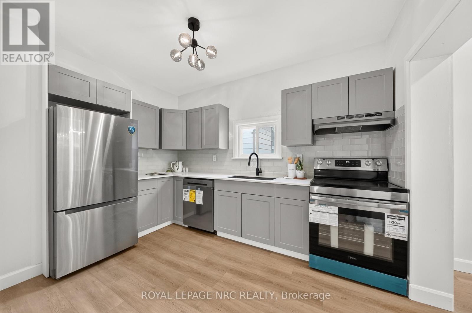 51 Queen Street S, Thorold, Ontario  L2V 3N2 - Photo 14 - X13755842