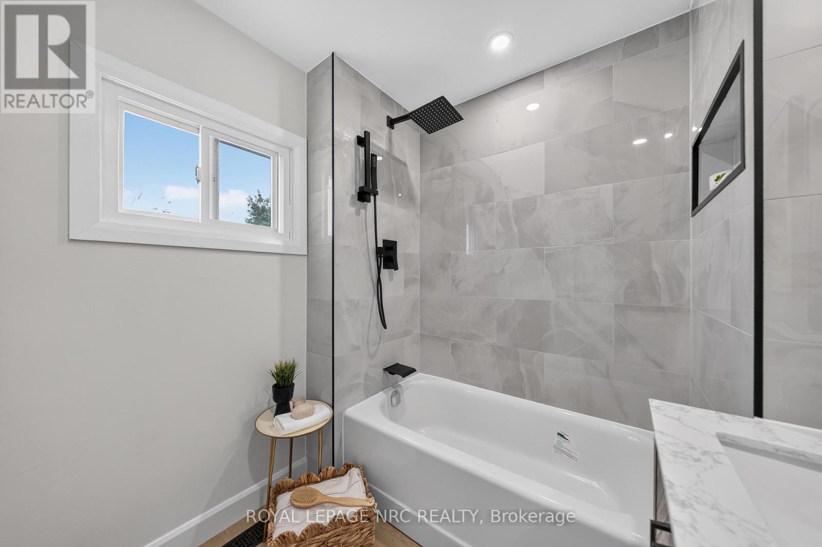 51 Queen Street S, Thorold, Ontario  L2V 3N2 - Photo 31 - X13755842