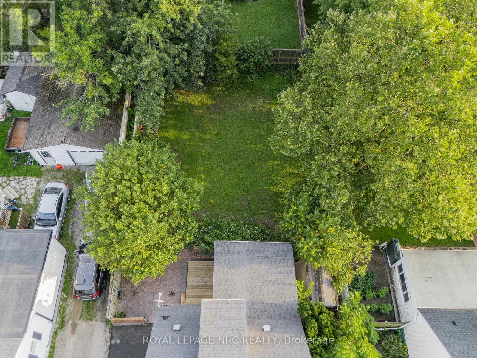 12 Admiral Road, St. Catharines, Ontario  L2P 1G5 - Photo 43 - X13755968