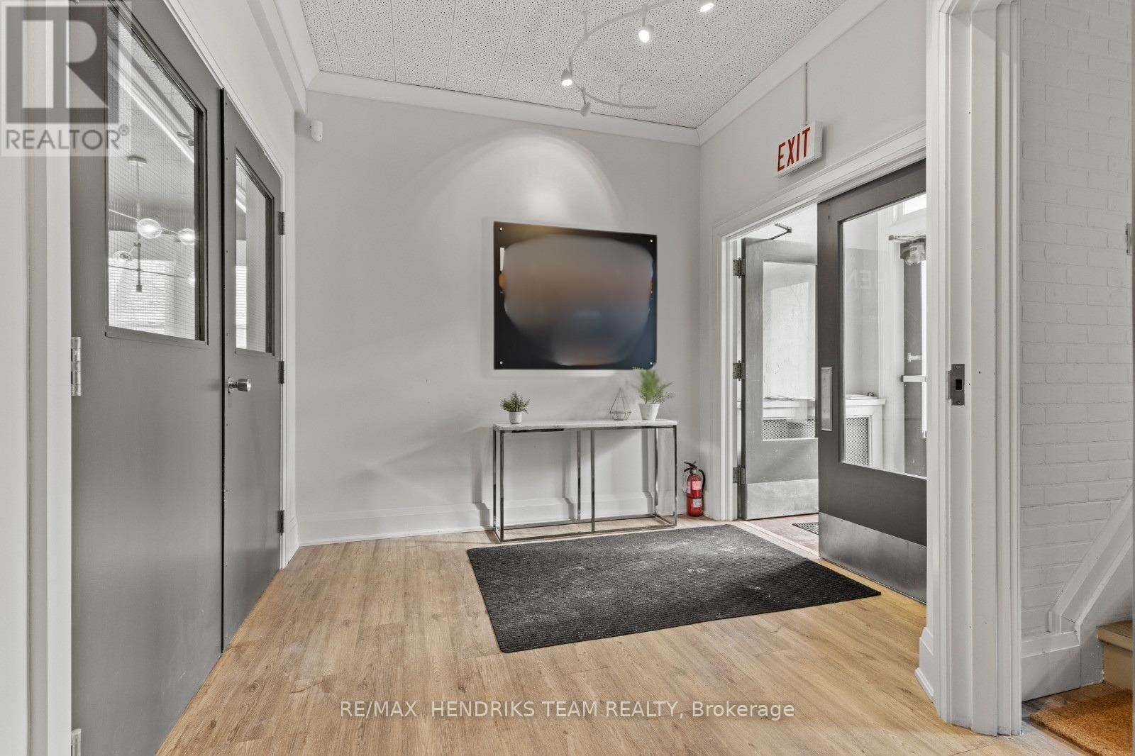 145 King Street, St. Catharines, Ontario  L2R 3J2 - Photo 2 - X13756714