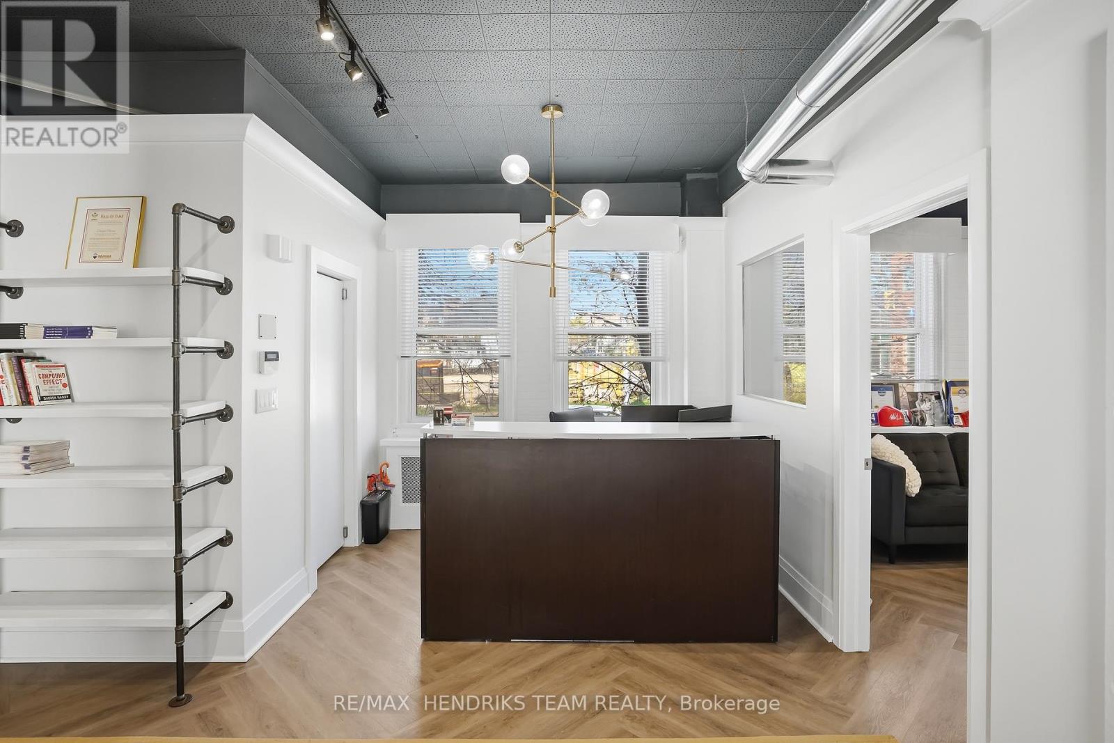 145 King Street, St. Catharines, Ontario  L2R 3J2 - Photo 4 - X13756714