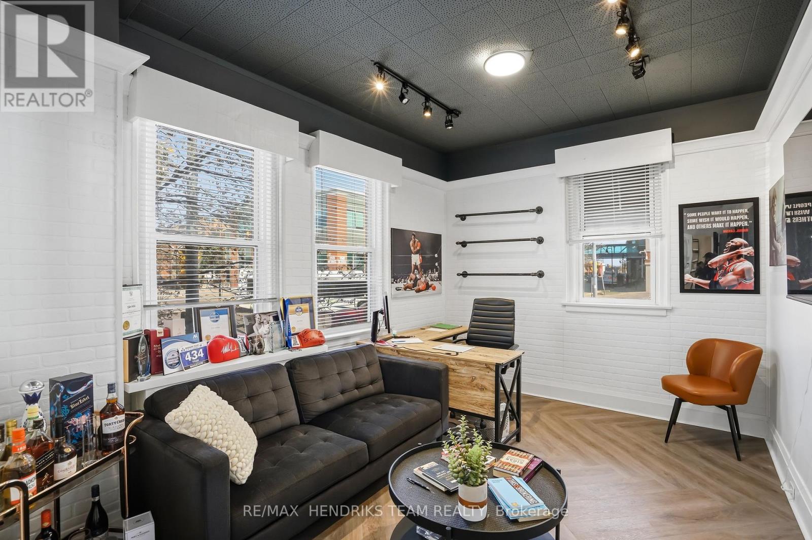 145 King Street, St. Catharines, Ontario  L2R 3J2 - Photo 5 - X13756714