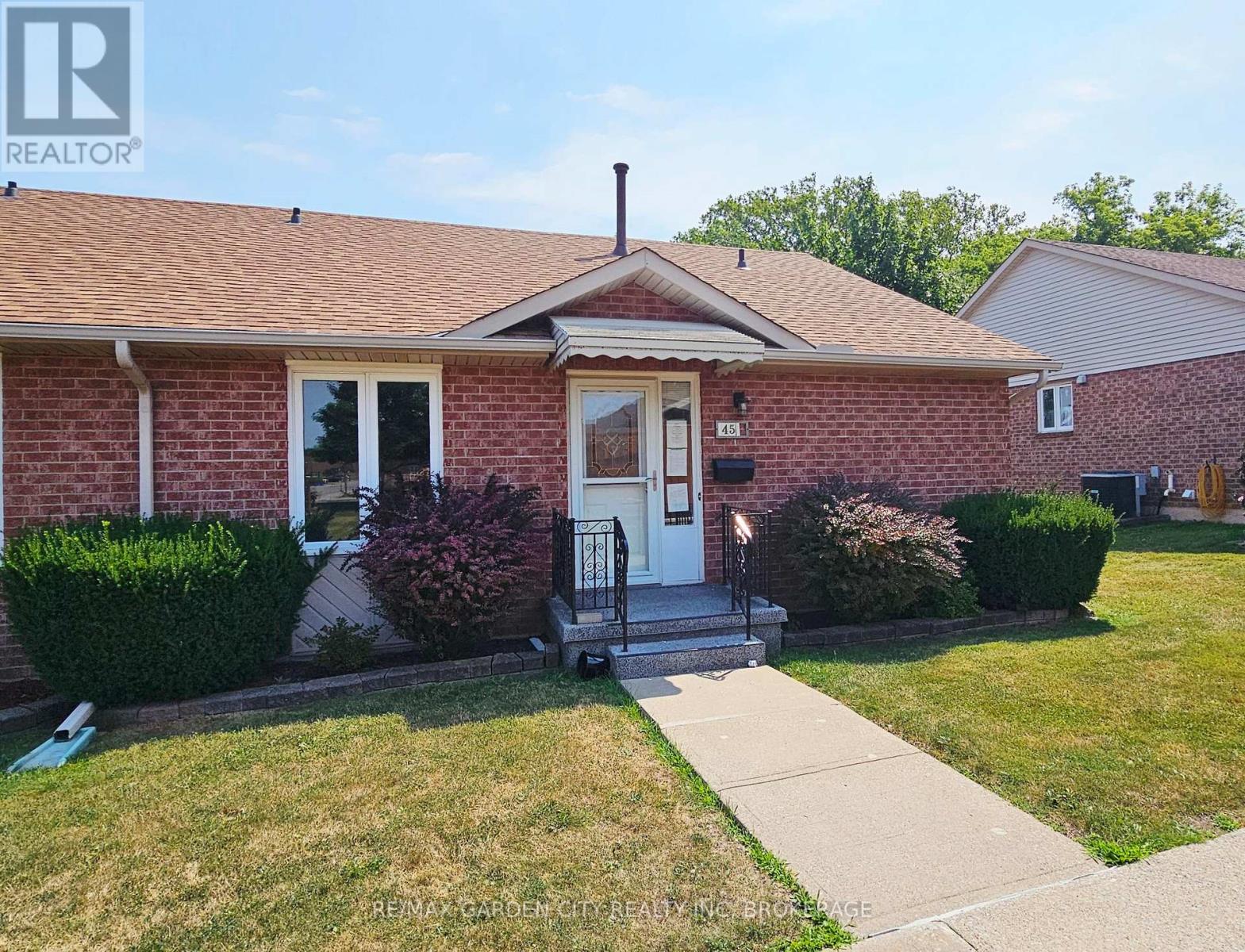 45 - 122 Bunting Road, St. Catharines, Ontario  L2P 3X7 - Photo 1 - X13756806