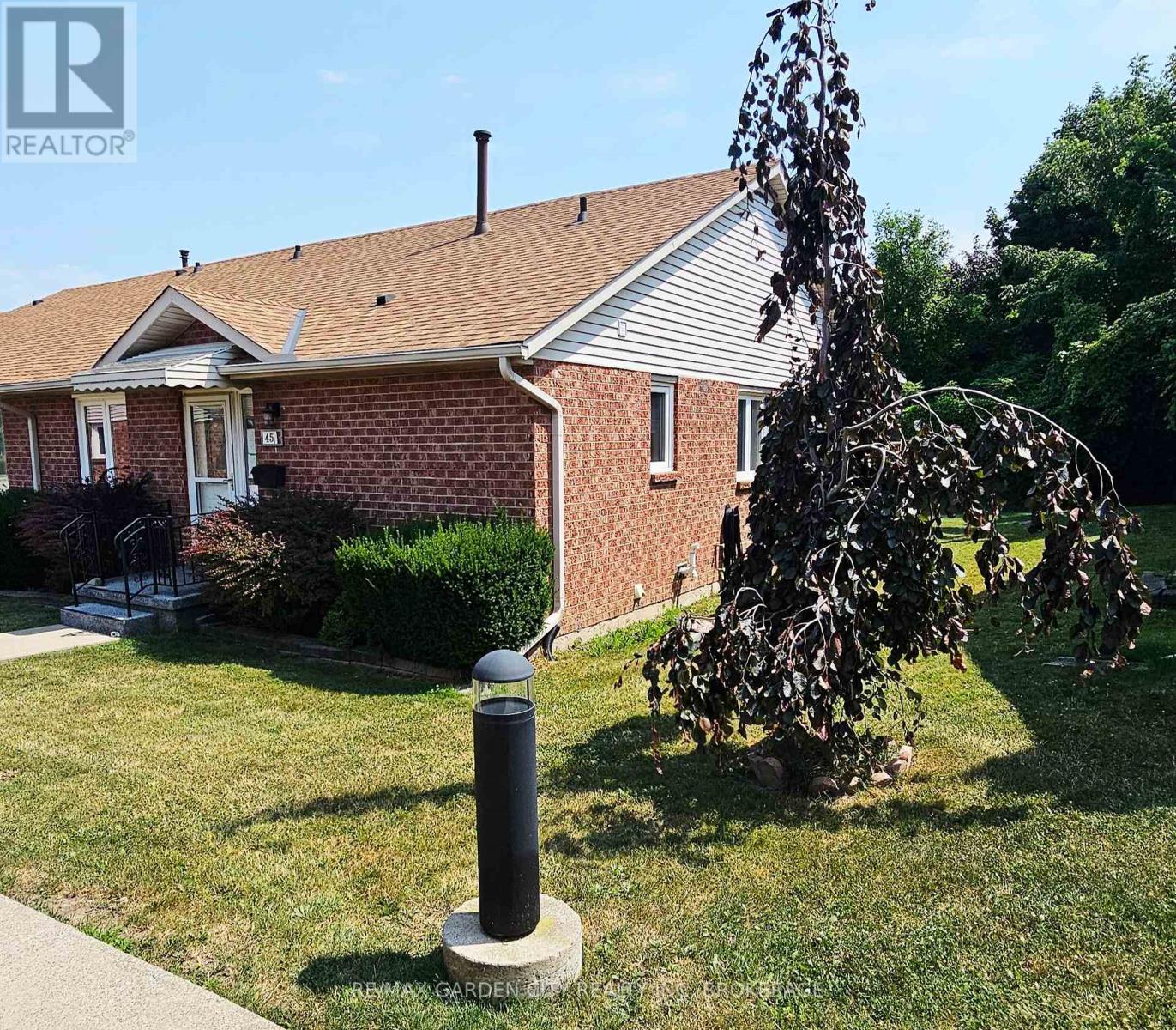 45 - 122 Bunting Road, St. Catharines, Ontario  L2P 3X7 - Photo 2 - X13756806