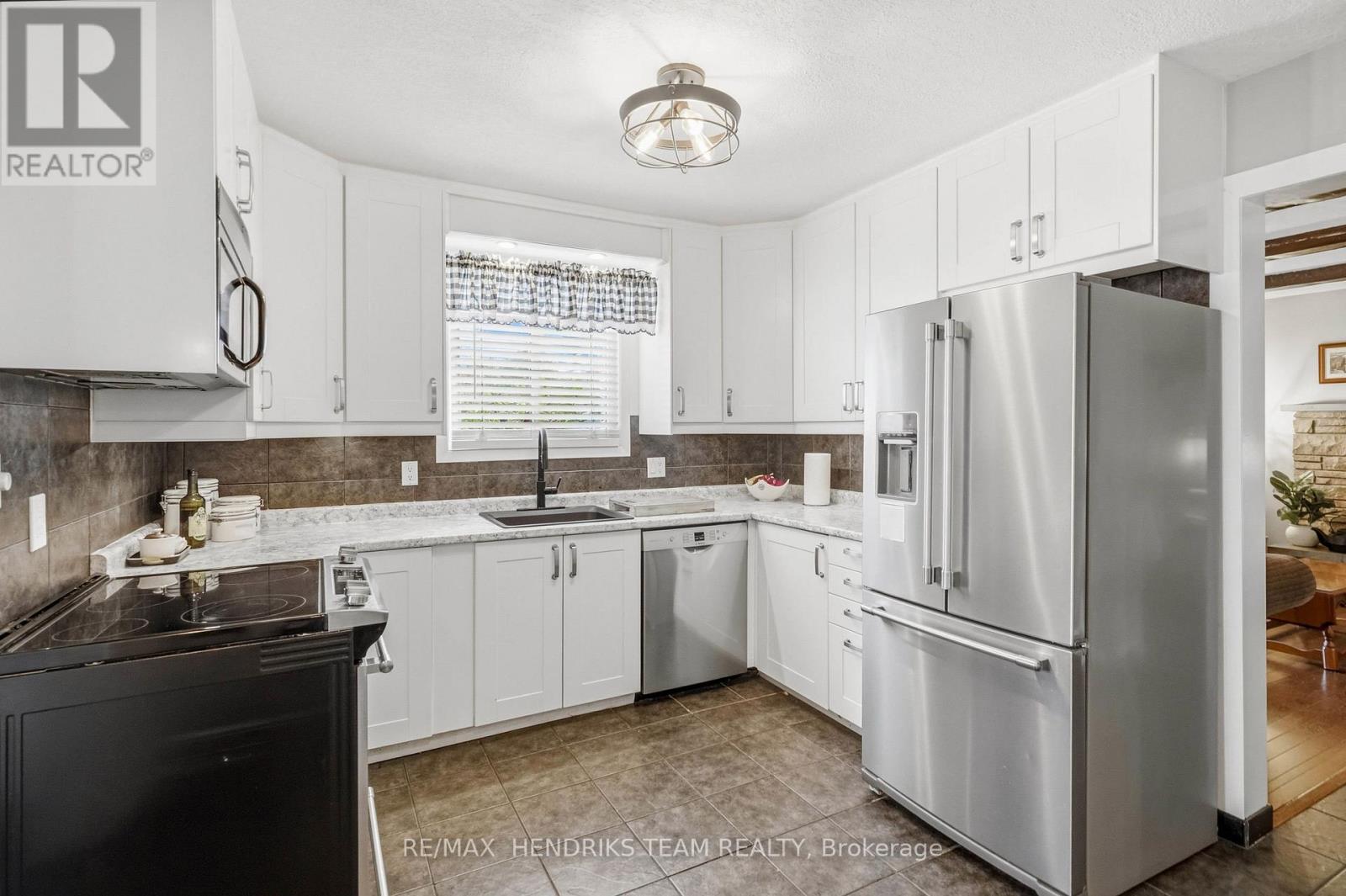 4 Royal Orchard Crescent, St. Catharines, Ontario  L2N 4E9 - Photo 12 - X13756984