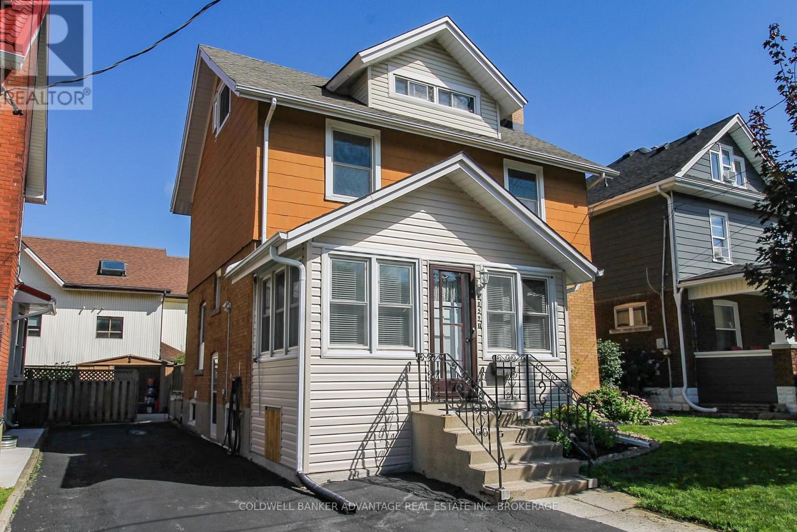 4859 Willmott Street, Niagara Falls, Ontario  L2E 1Z5 - Photo 2 - X13757962