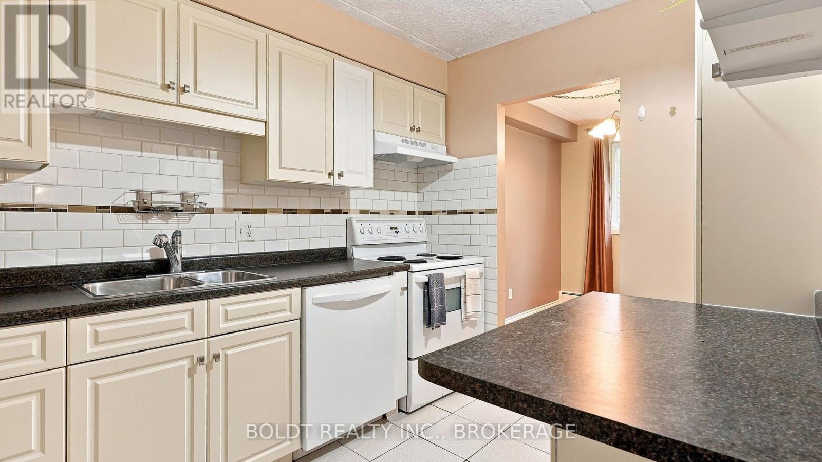 110 - 6 Westlake Lane, St. Catharines, Ontario  L2N 5S3 - Photo 10 - X13758262
