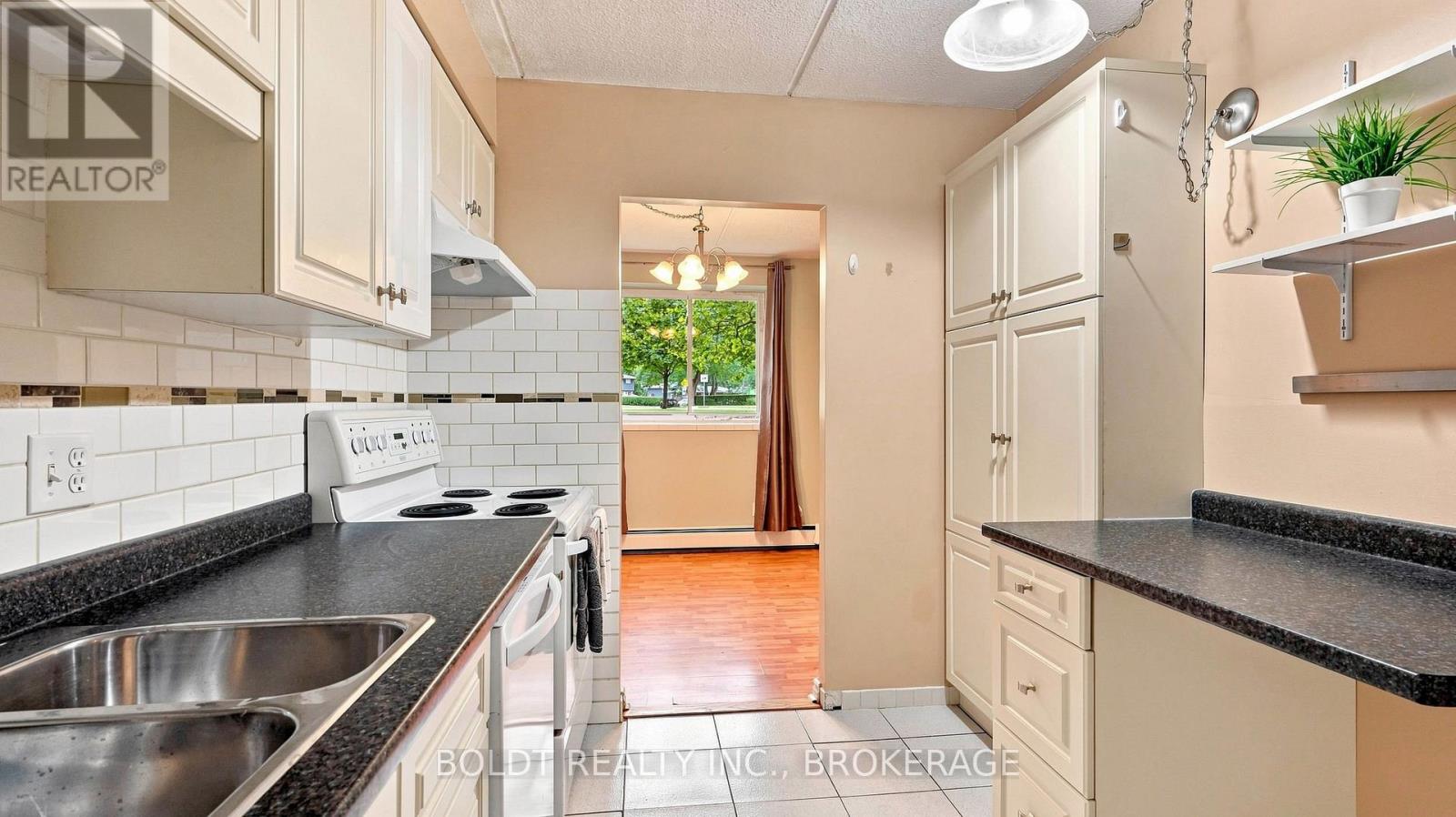 110 - 6 Westlake Lane, St. Catharines, Ontario  L2N 5S3 - Photo 12 - X13758262