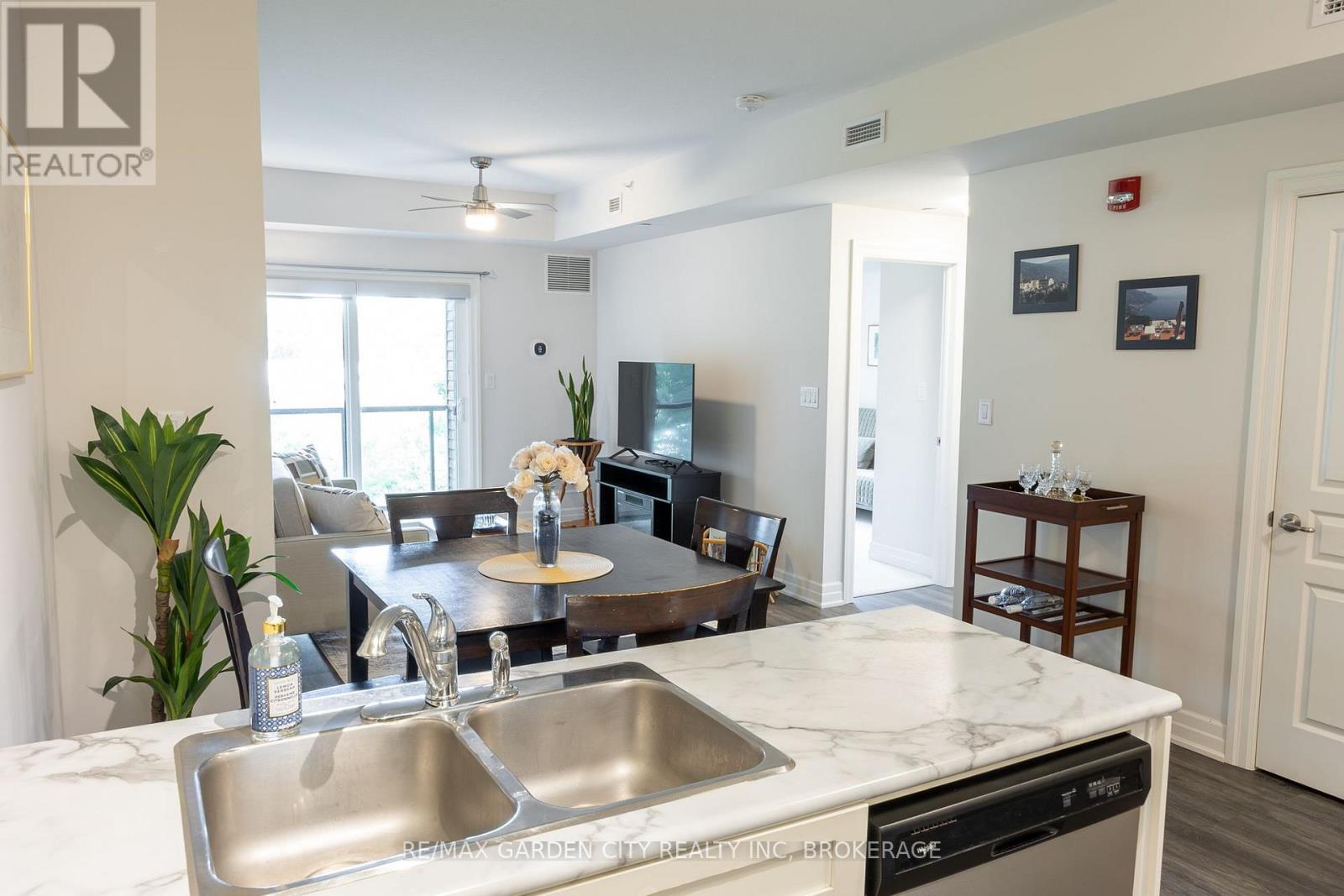 303 - 212 Lakeport Road, St. Catharines, Ontario  L2N 0B4 - Photo 7 - X13758452
