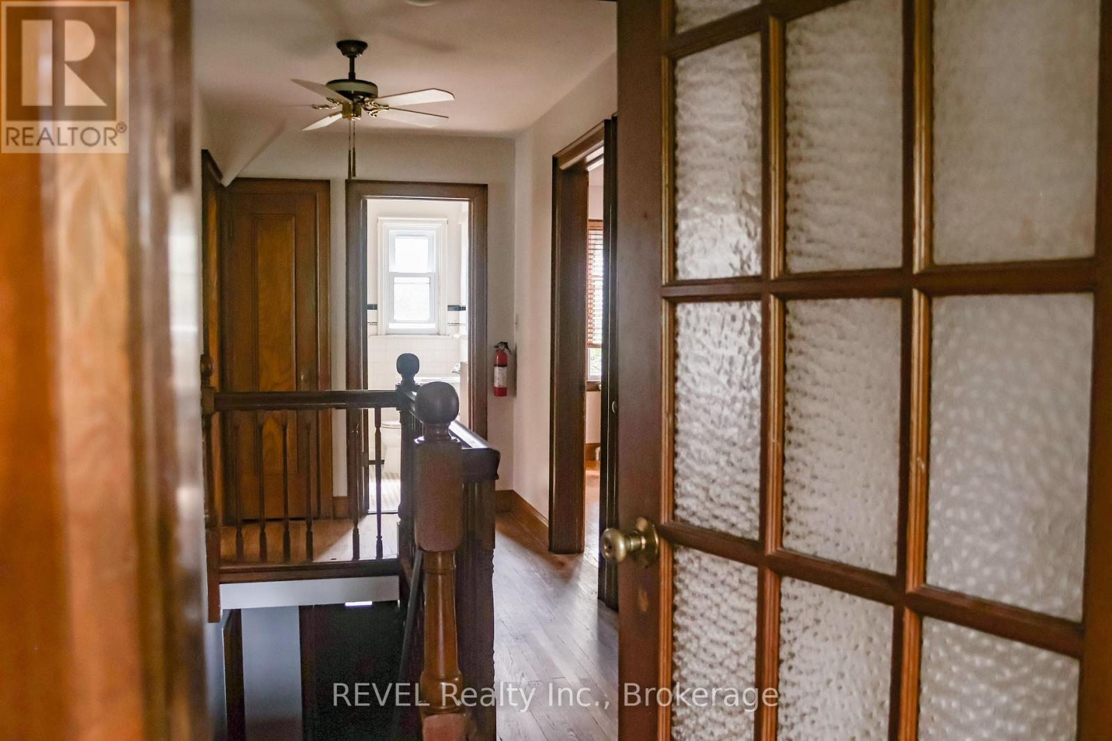 Upper - 55 Maple Street, St. Catharines, Ontario  L2R 2A8 - Photo 9 - X13758614