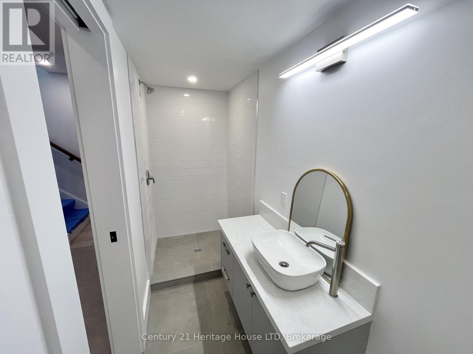 Lower Unit - 99a Moffatt Street, St. Catharines, Ontario  L2P 2L6 - Photo 13 - X13758940