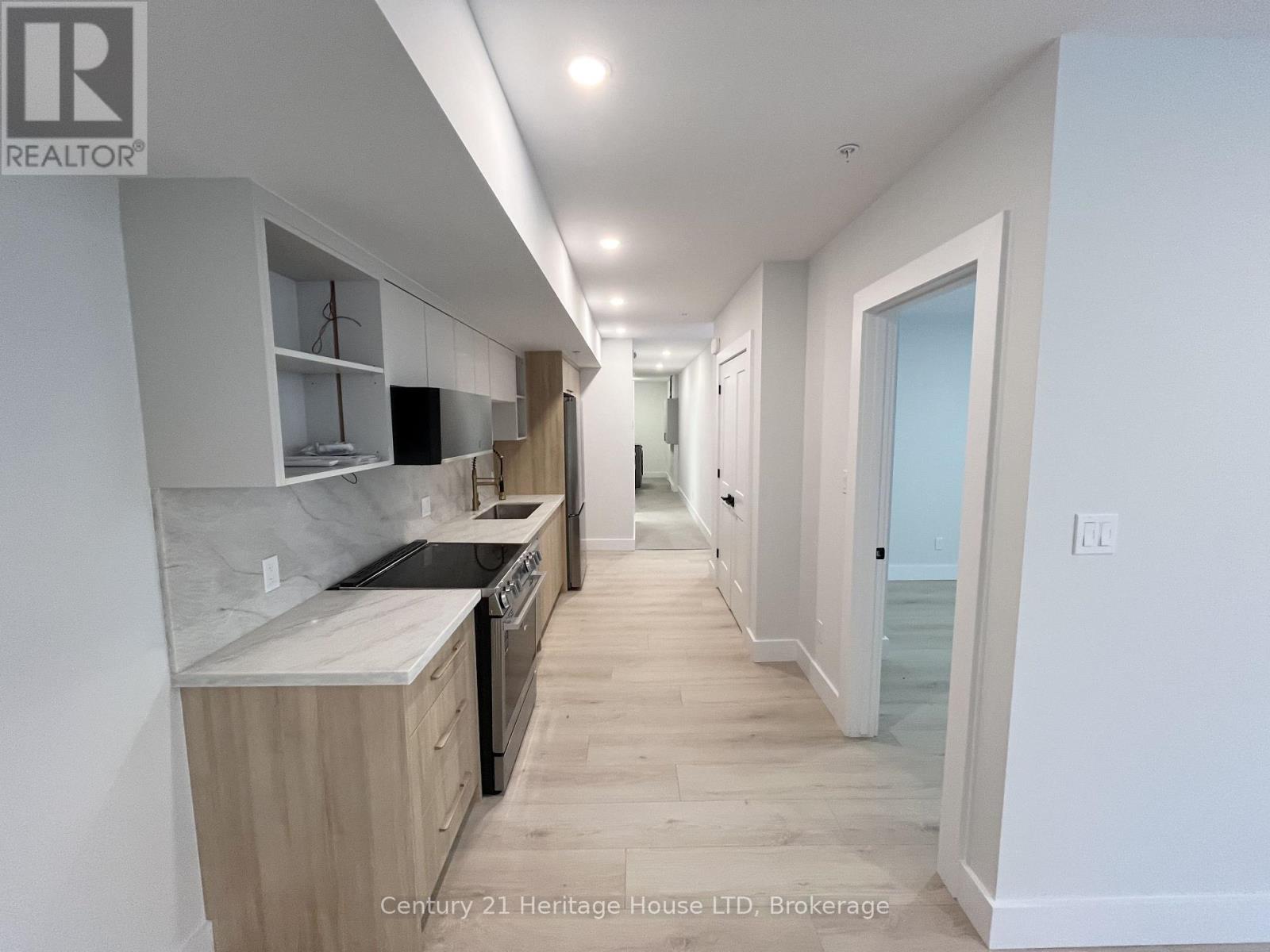 Lower Unit - 99a Moffatt Street, St. Catharines, Ontario  L2P 2L6 - Photo 6 - X13758940