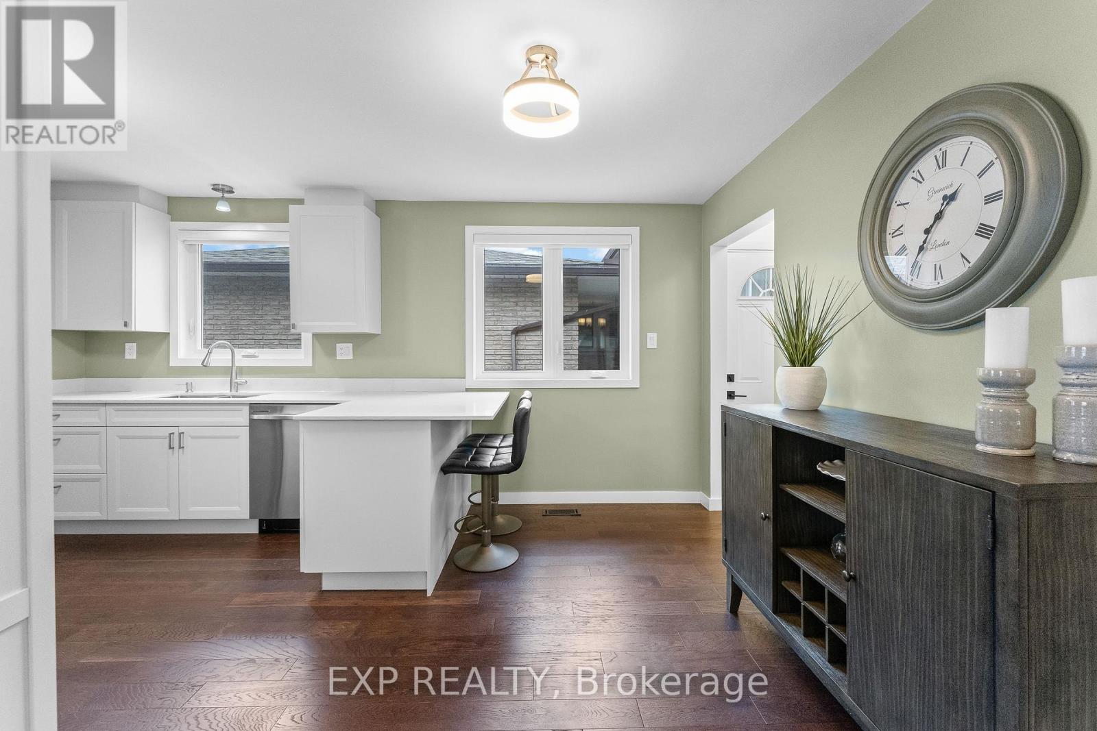 142 Marcella Crescent, Hamilton, Ontario  L8K 6G3 - Photo 11 - X13759114