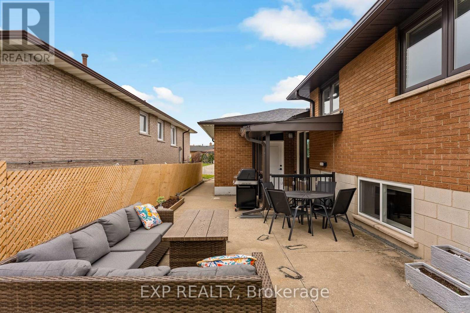142 Marcella Crescent, Hamilton, Ontario  L8K 6G3 - Photo 43 - X13759114