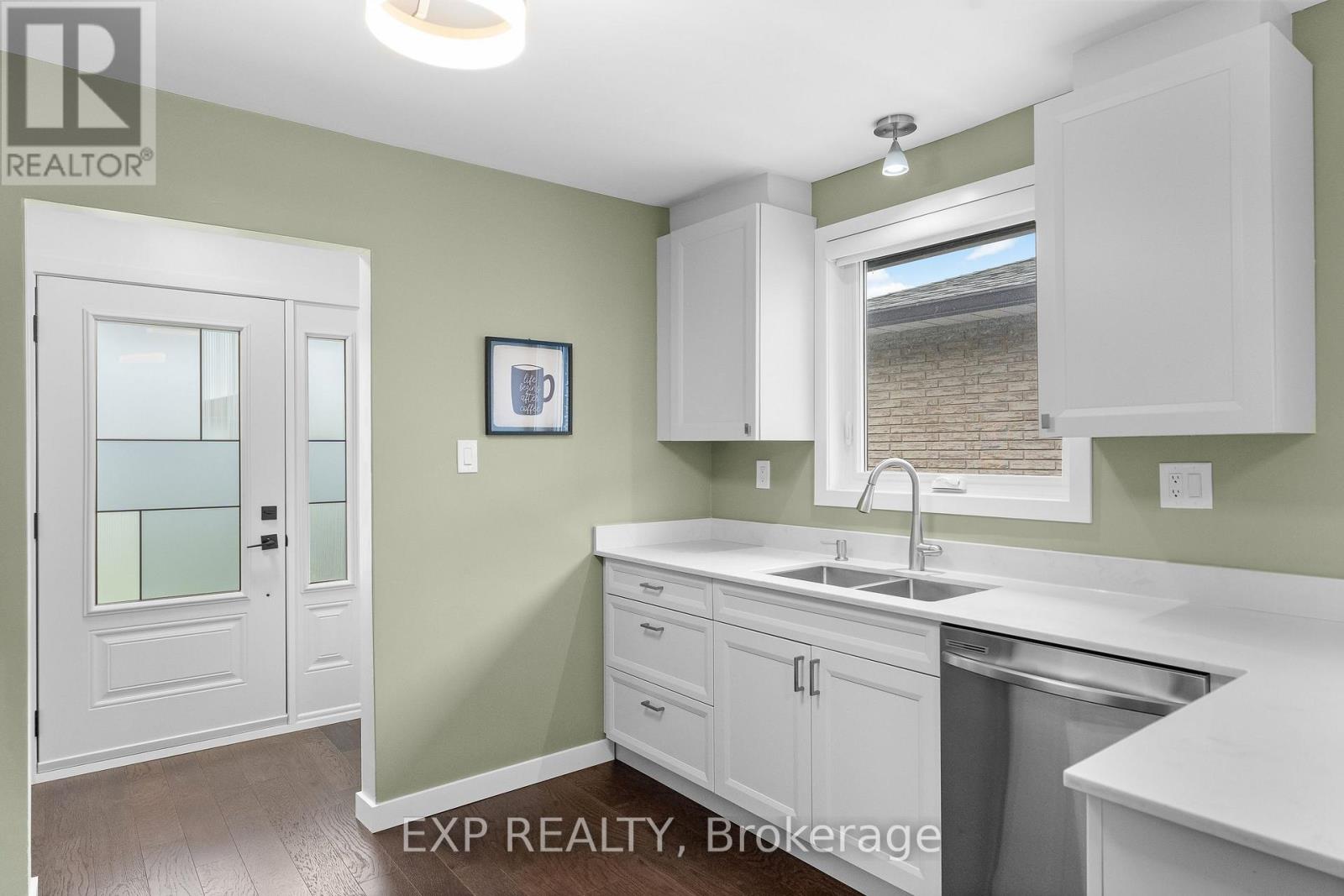 142 Marcella Crescent, Hamilton, Ontario  L8K 6G3 - Photo 9 - X13759114